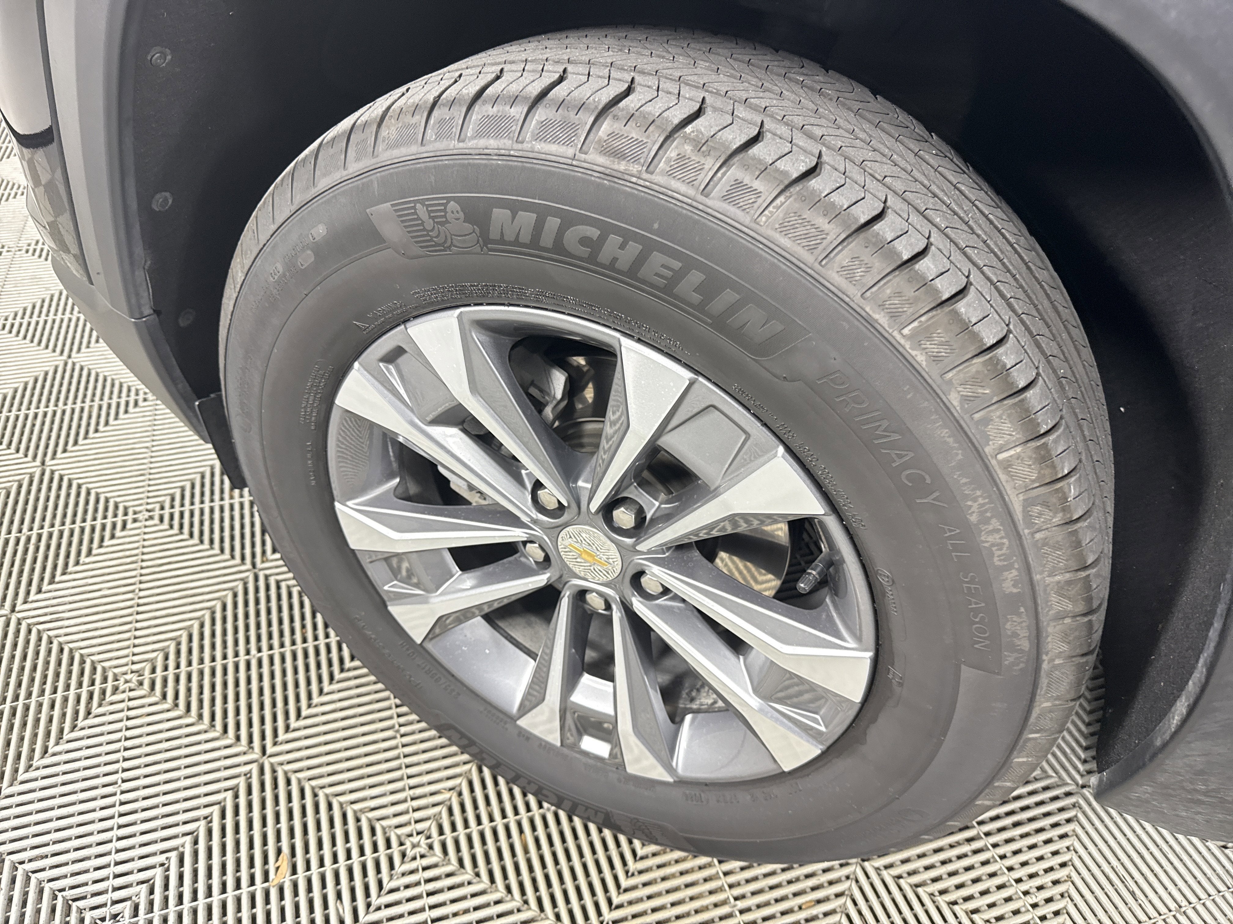 2025 Chevrolet Equinox AWD LT