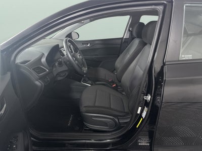 2022 Hyundai Accent SE