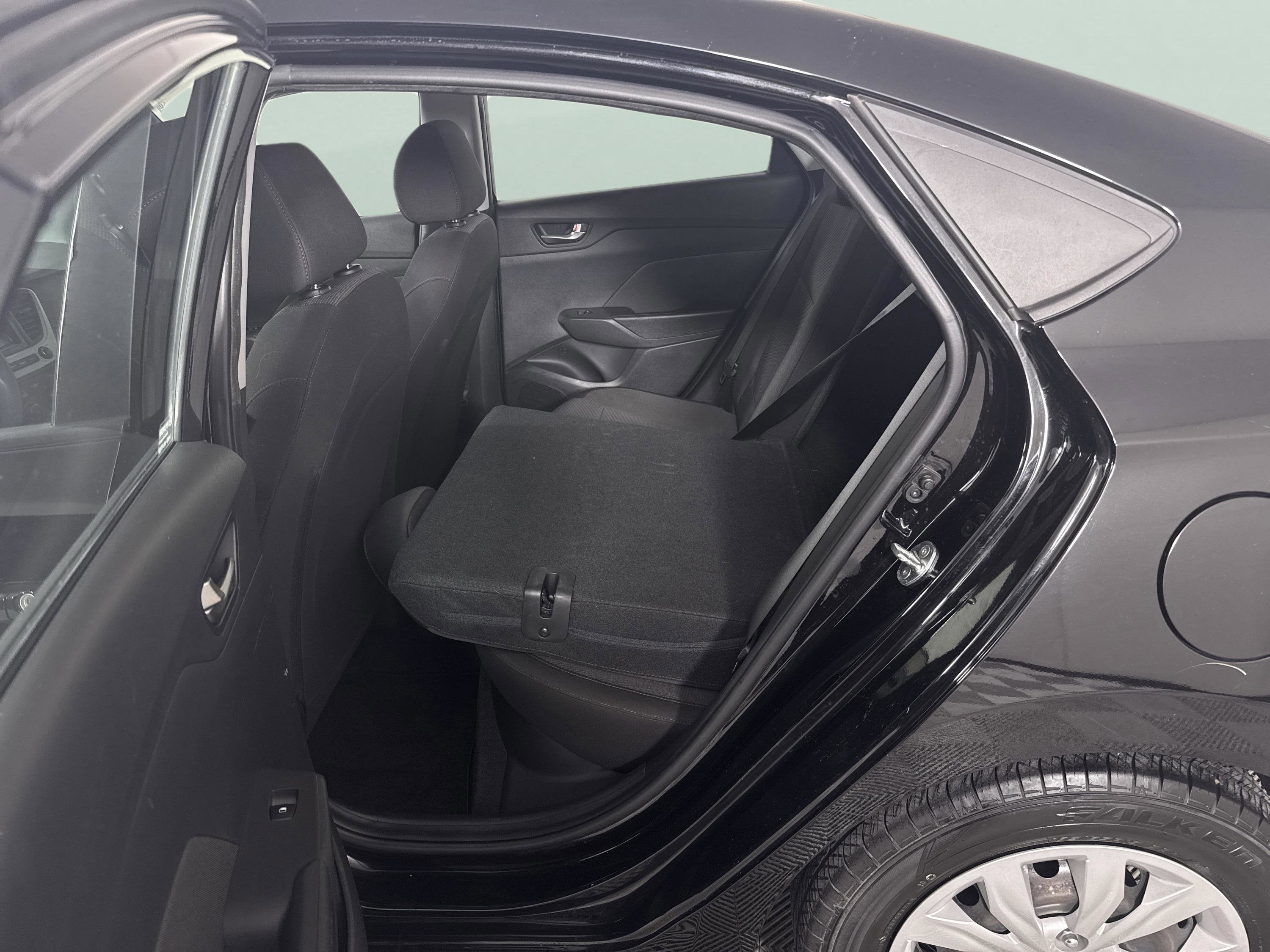 2022 Hyundai Accent SE