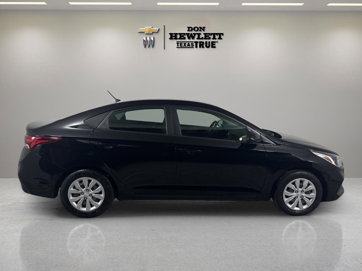 2022 Hyundai Accent SE