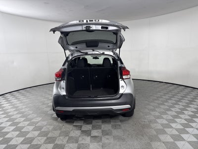 2019 Nissan Kicks SR