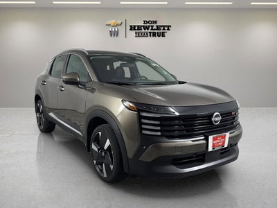 2025 Nissan Kicks SR