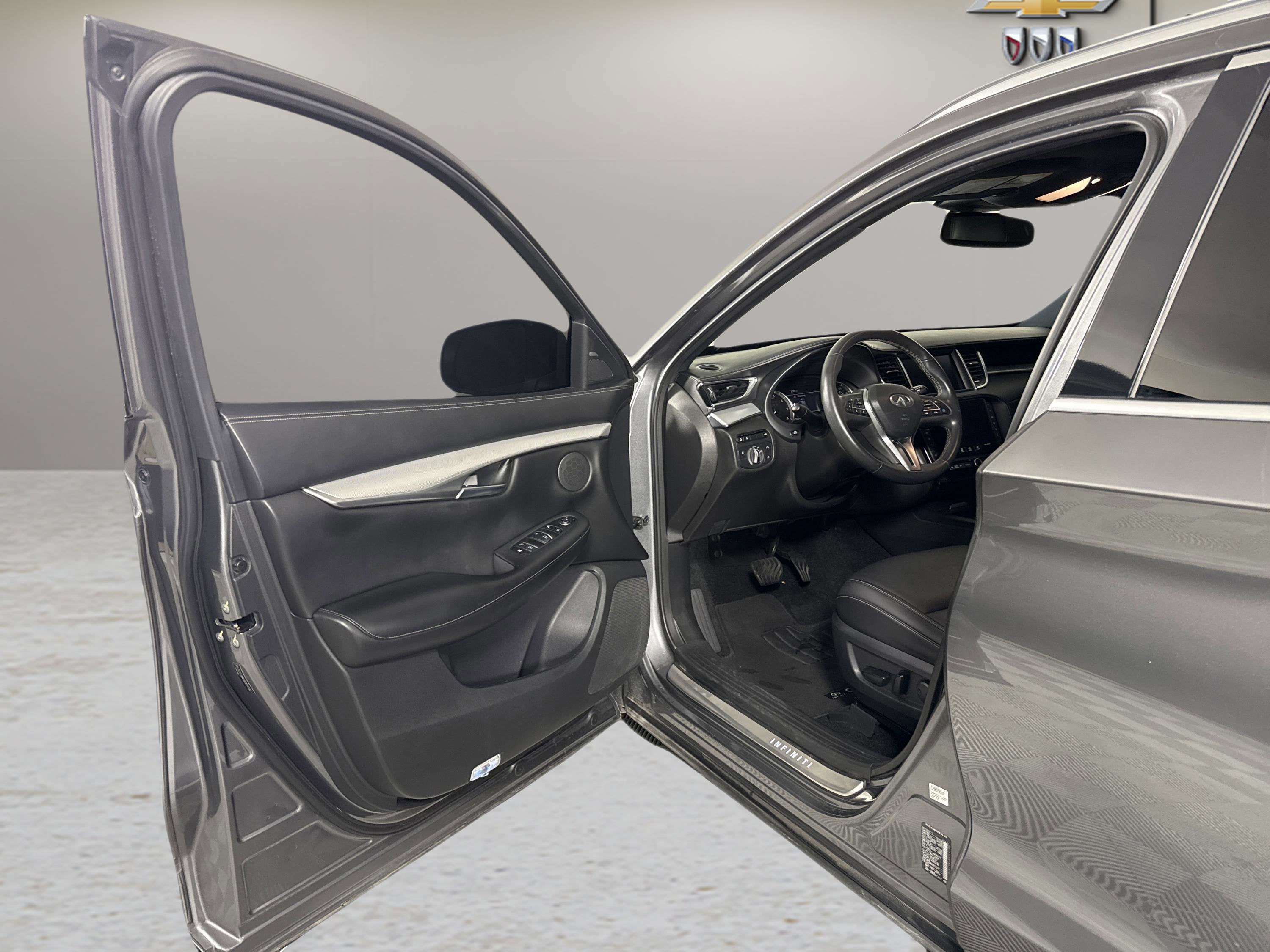 2021 INFINITI QX50 LUXE