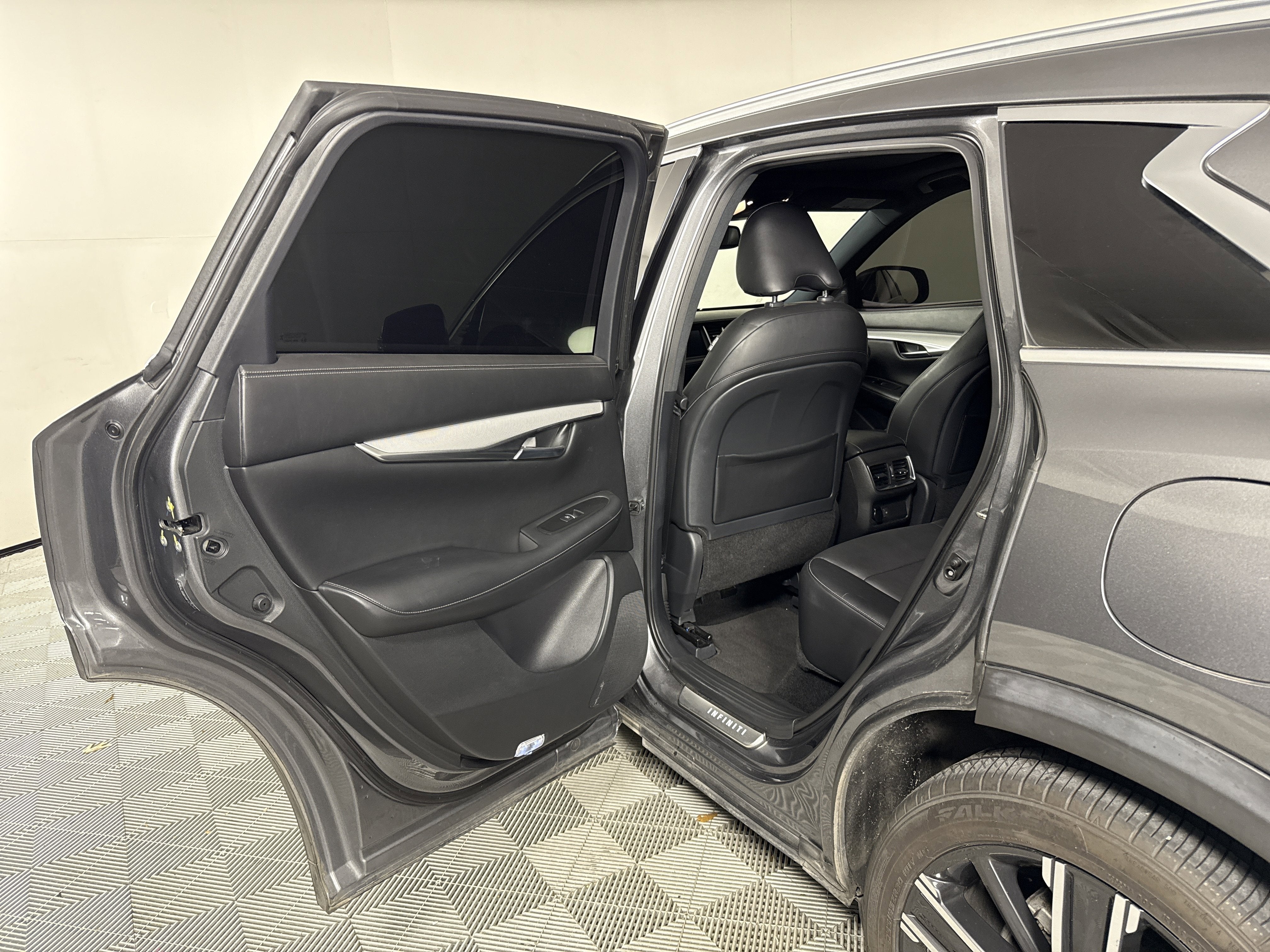 2021 INFINITI QX50 LUXE