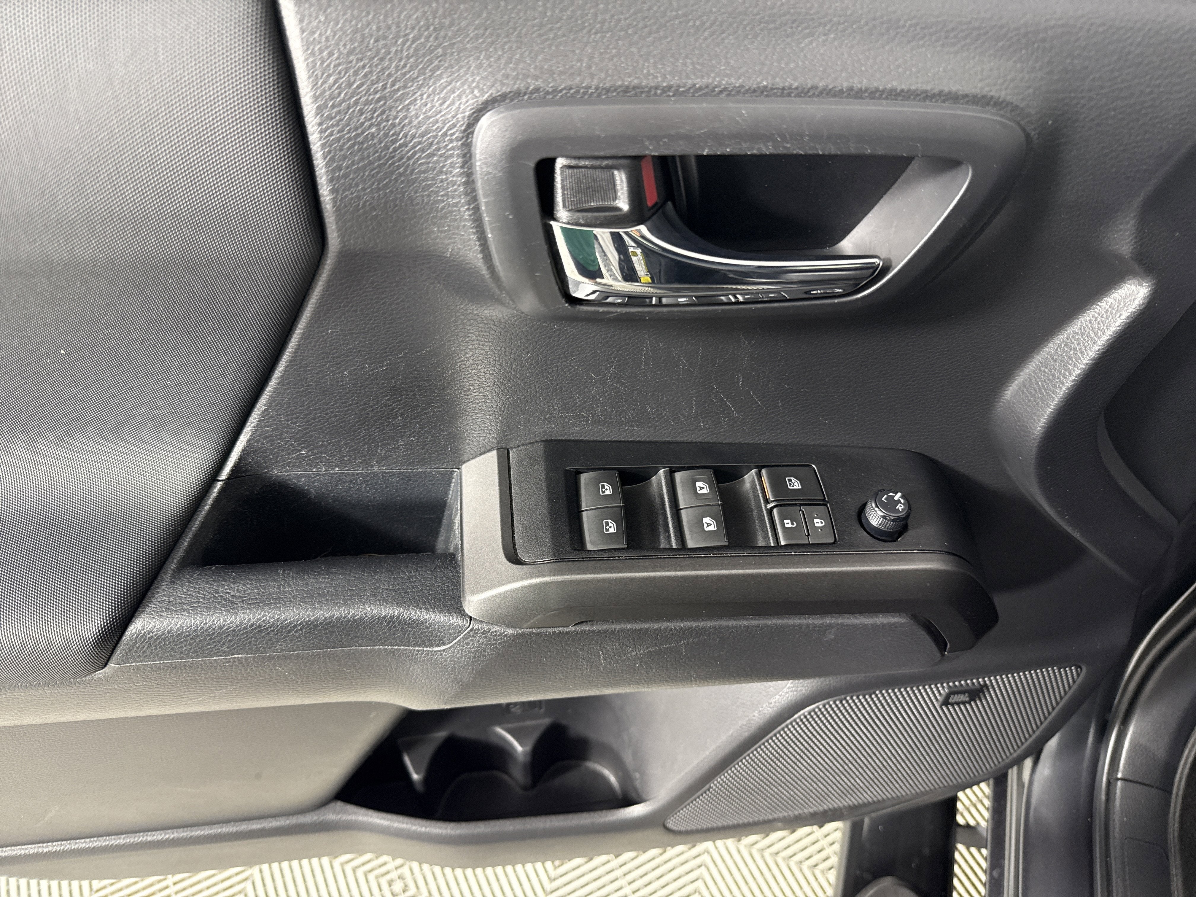 2022 Toyota Tacoma 2WD Base