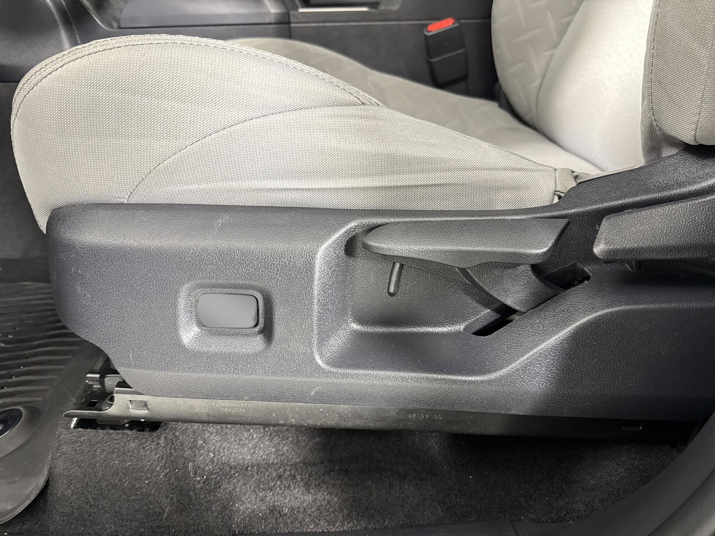 2025 Toyota Tacoma 4WD SR5