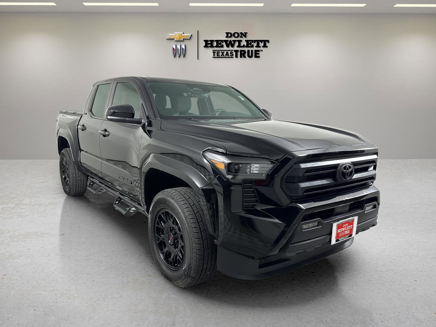 2025 Toyota Tacoma 4WD SR5