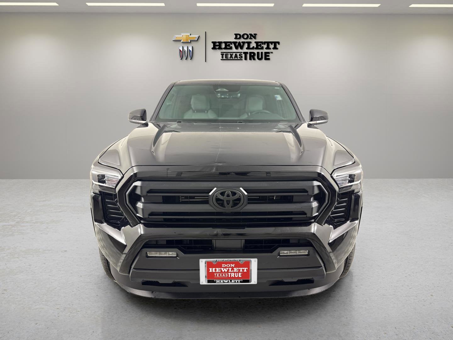 2025 Toyota Tacoma 4WD SR5