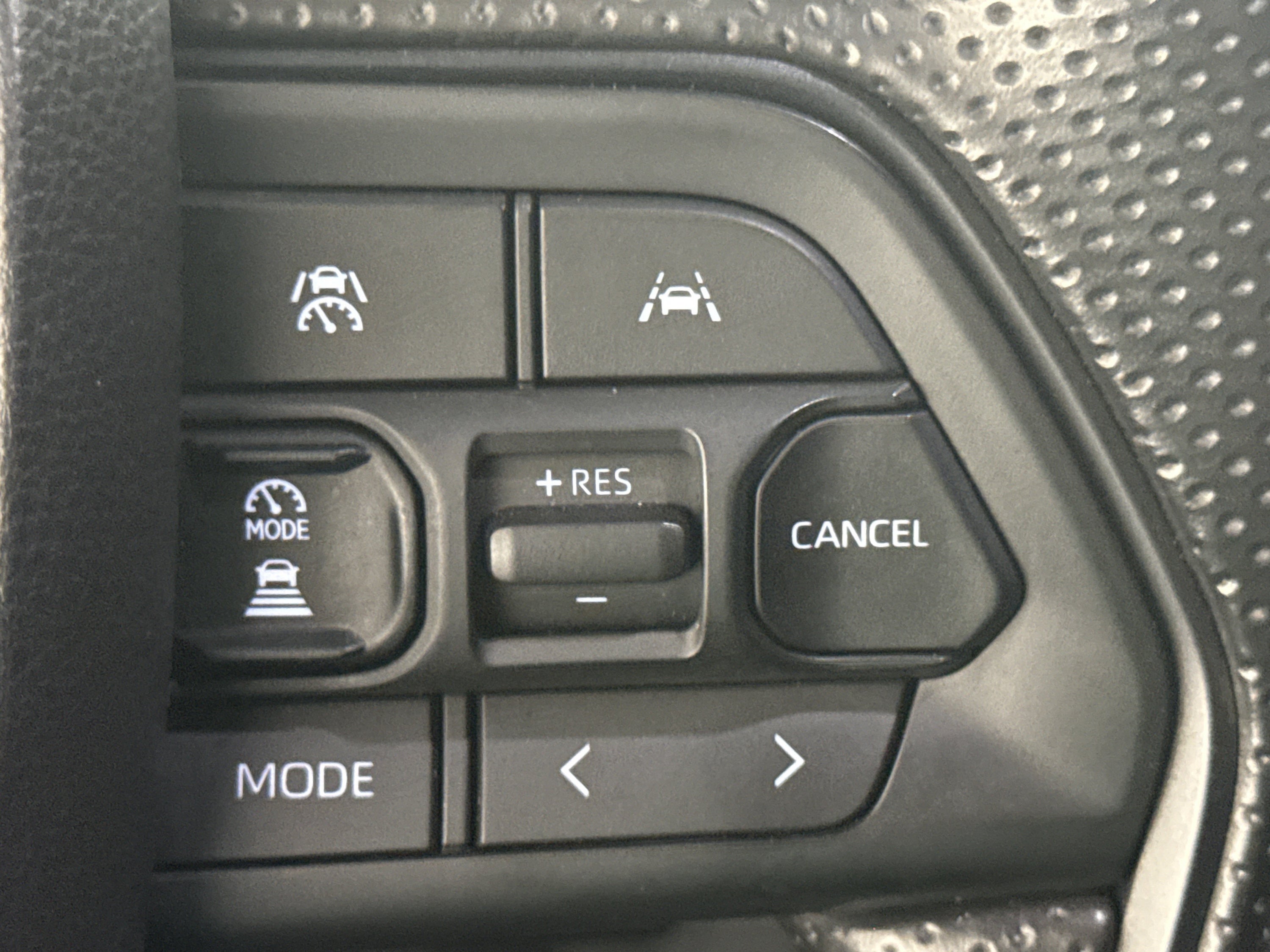 2025 Toyota Tacoma 4WD SR5