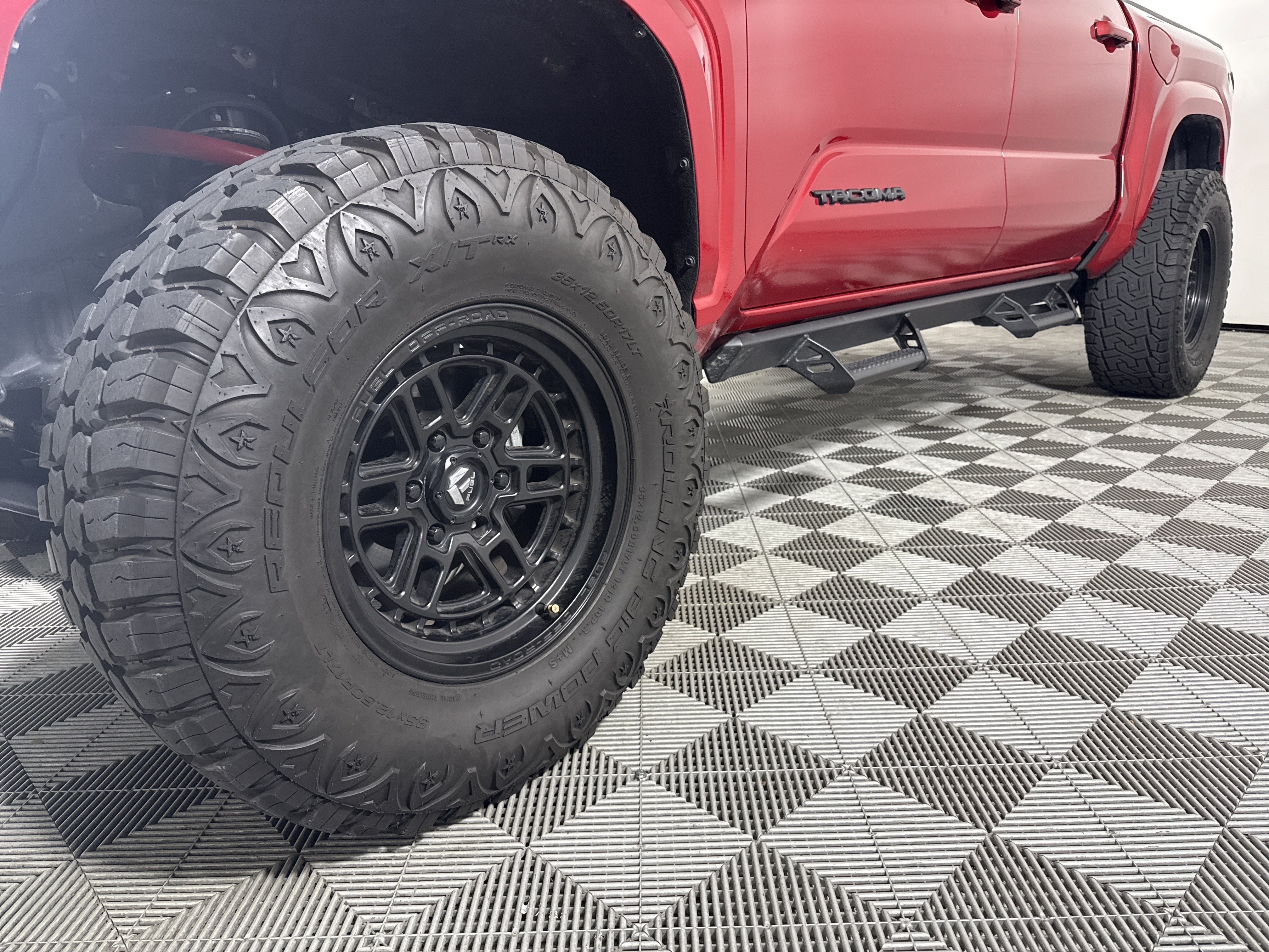 2025 Toyota Tacoma 4WD SR5