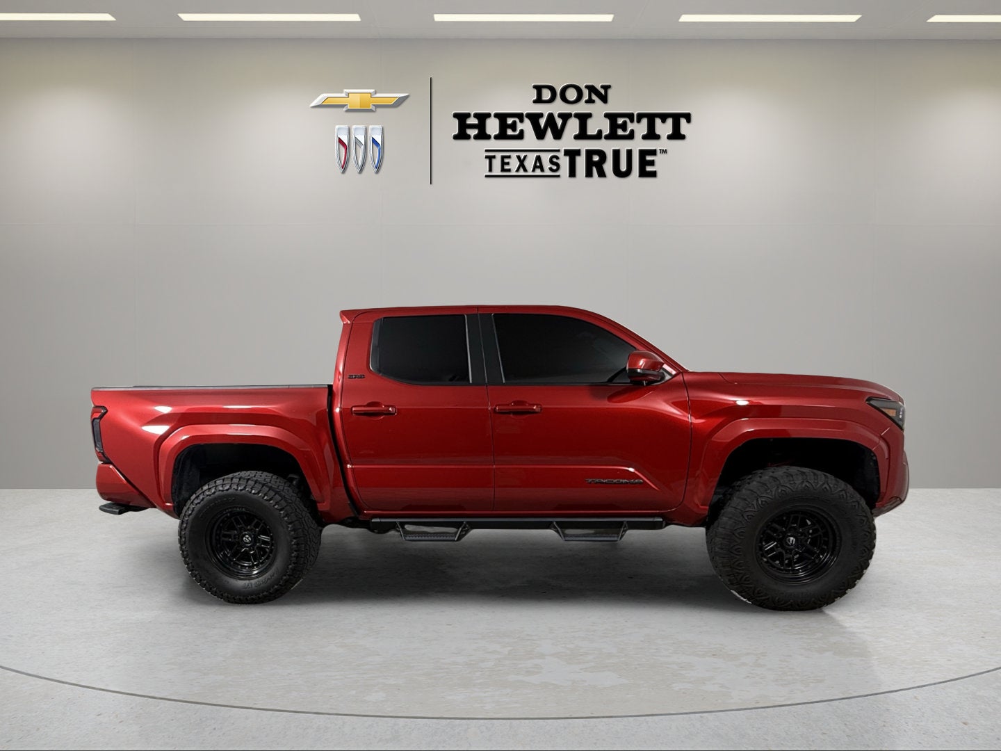 2025 Toyota Tacoma 4WD SR5
