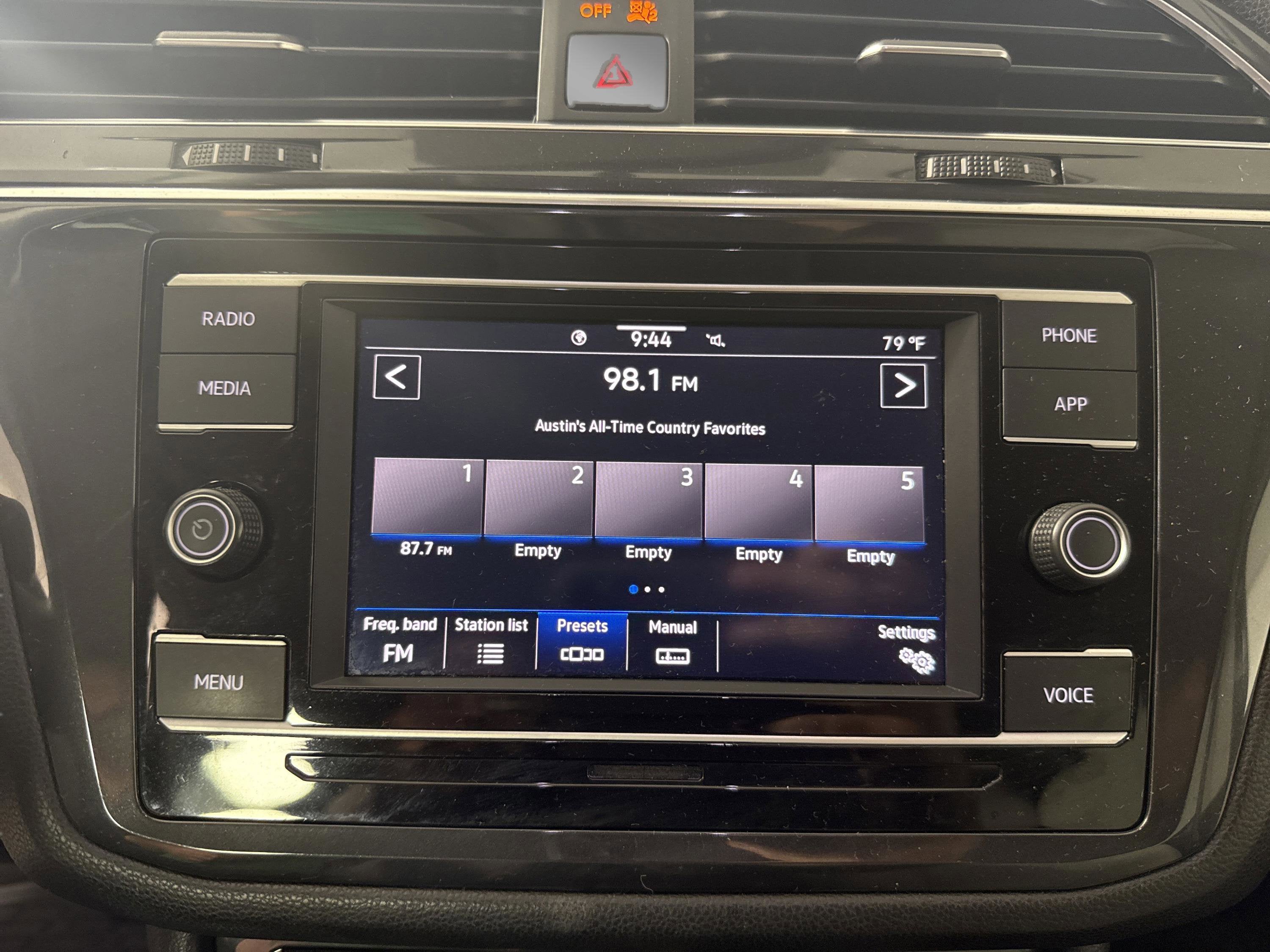2022 Volkswagen Tiguan S