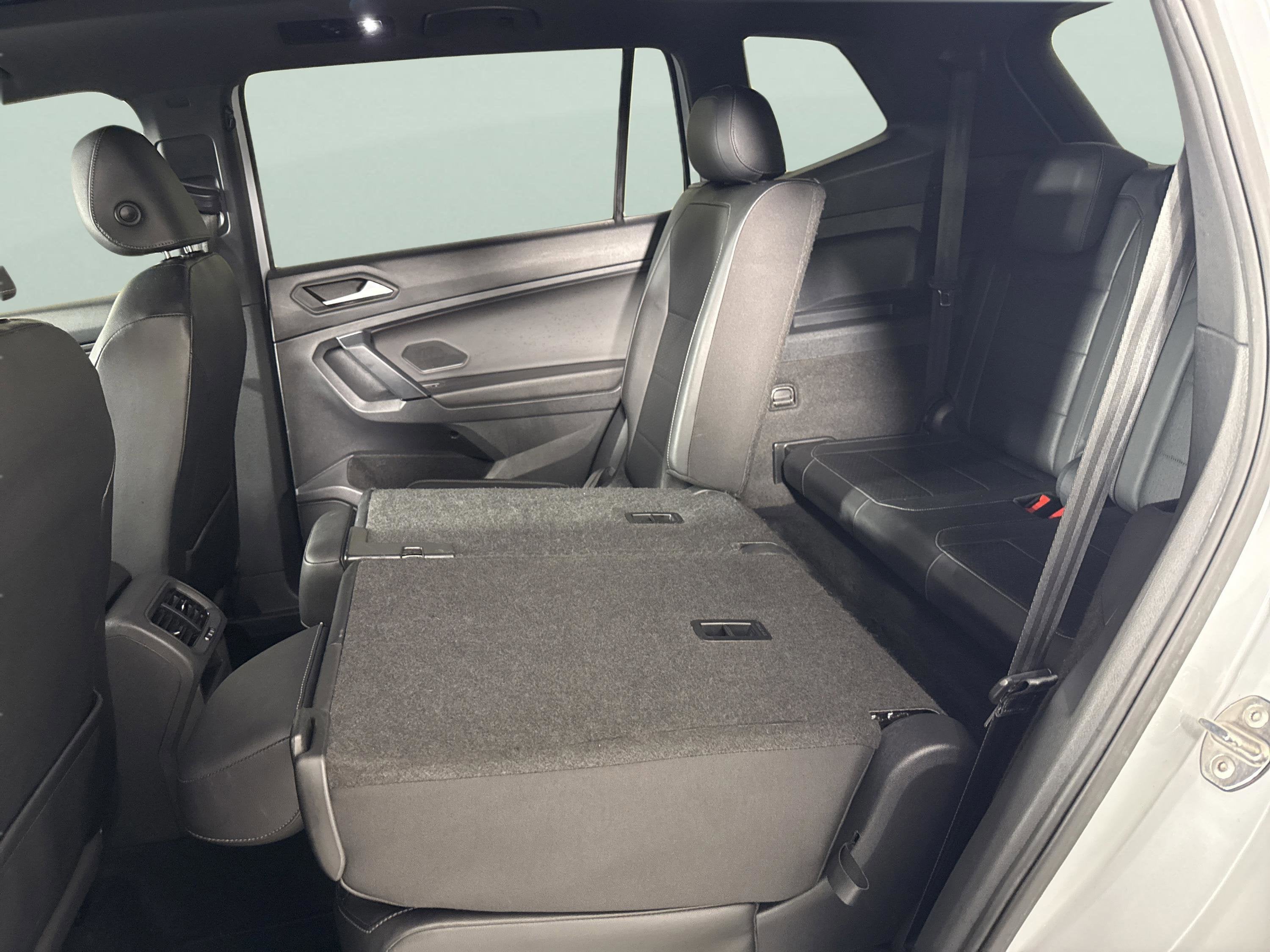 2019 Volkswagen Tiguan SEL R-Line