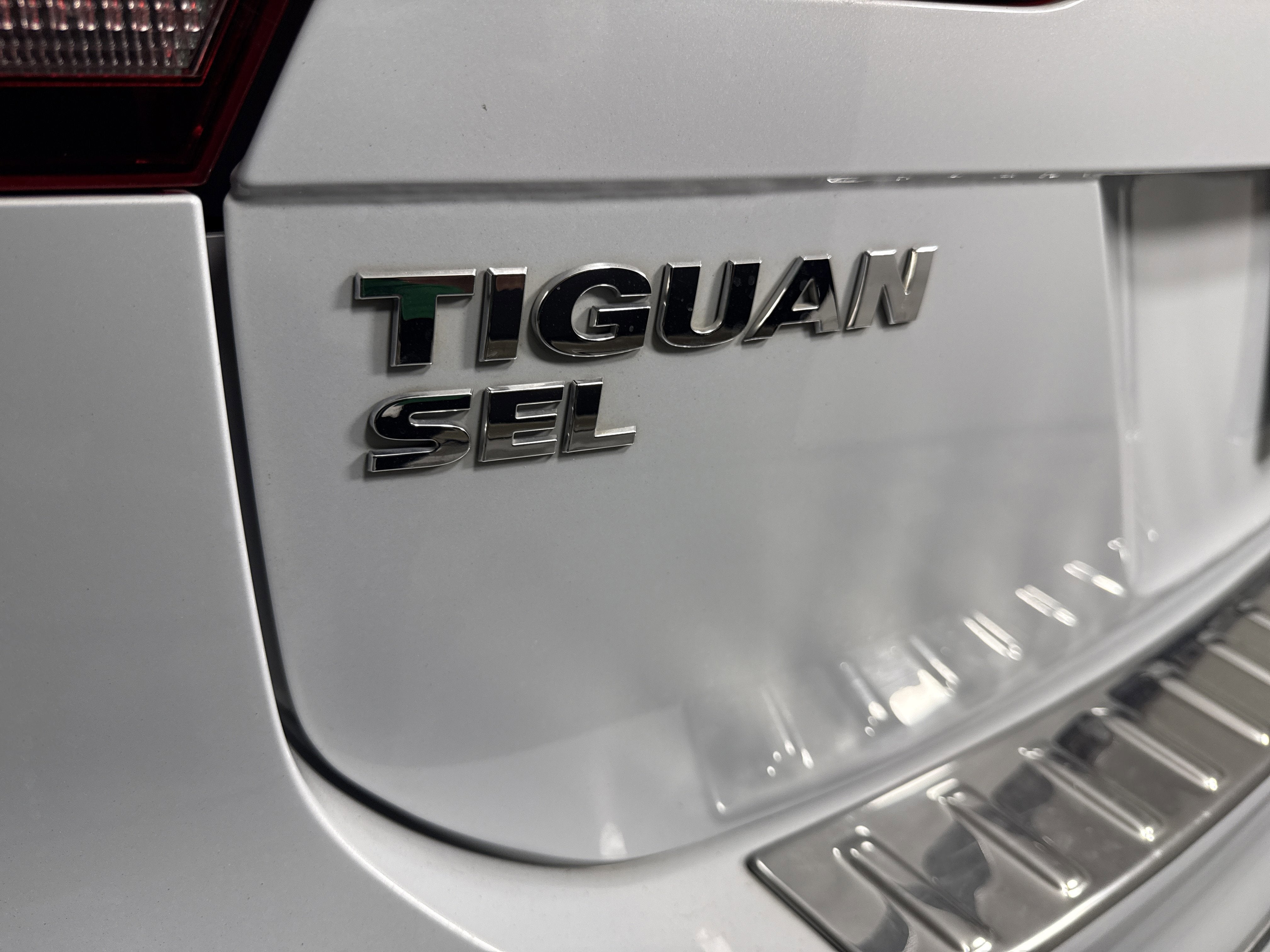 2019 Volkswagen Tiguan SEL R-Line