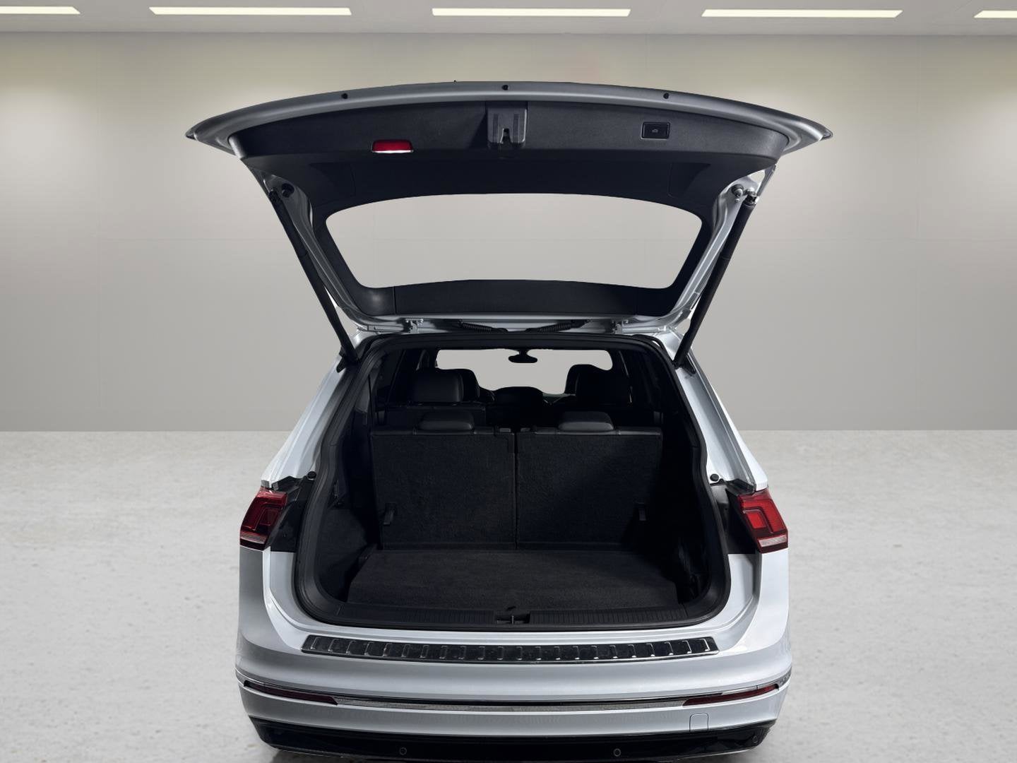 2019 Volkswagen Tiguan SEL R-Line