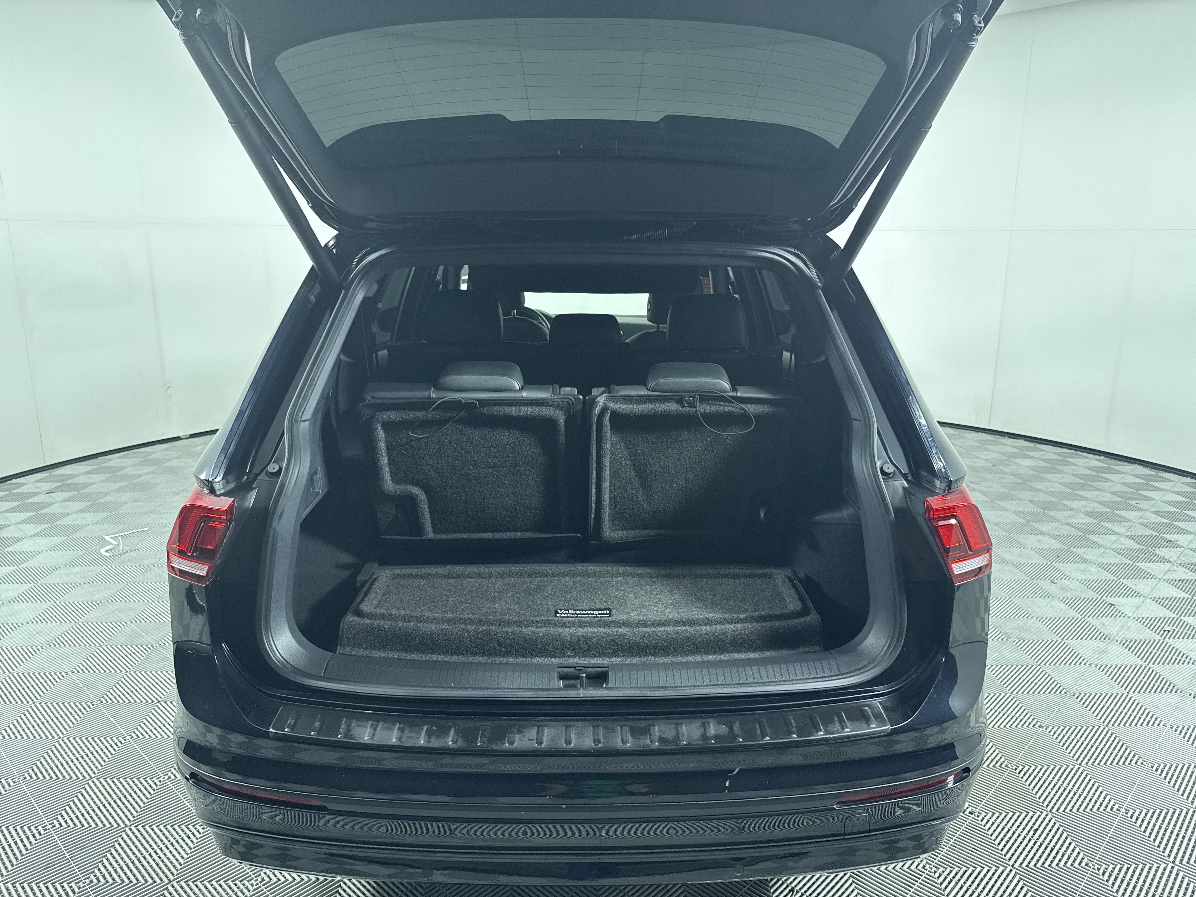 2019 Volkswagen Tiguan SEL R-Line