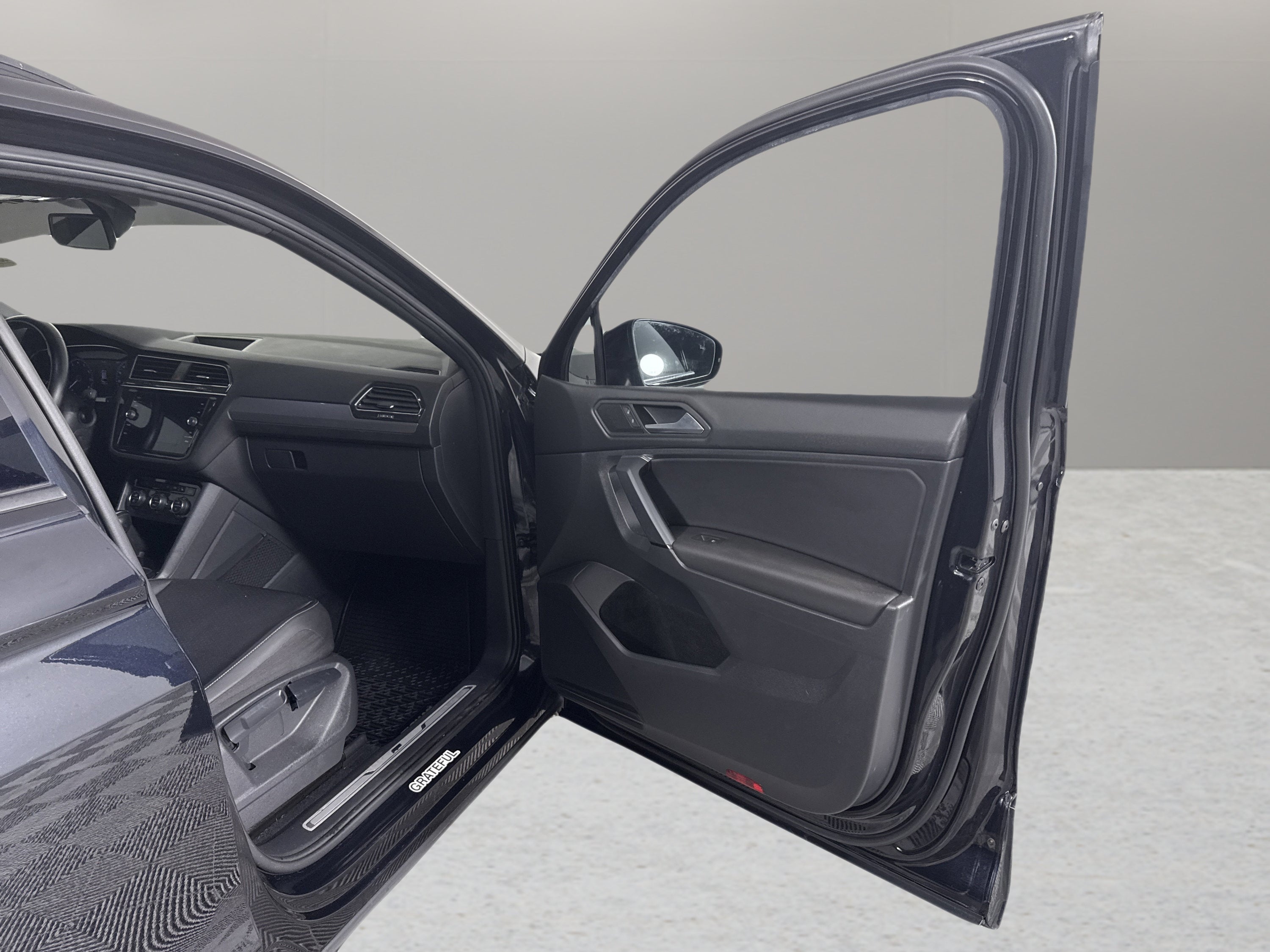 2019 Volkswagen Tiguan SEL R-Line