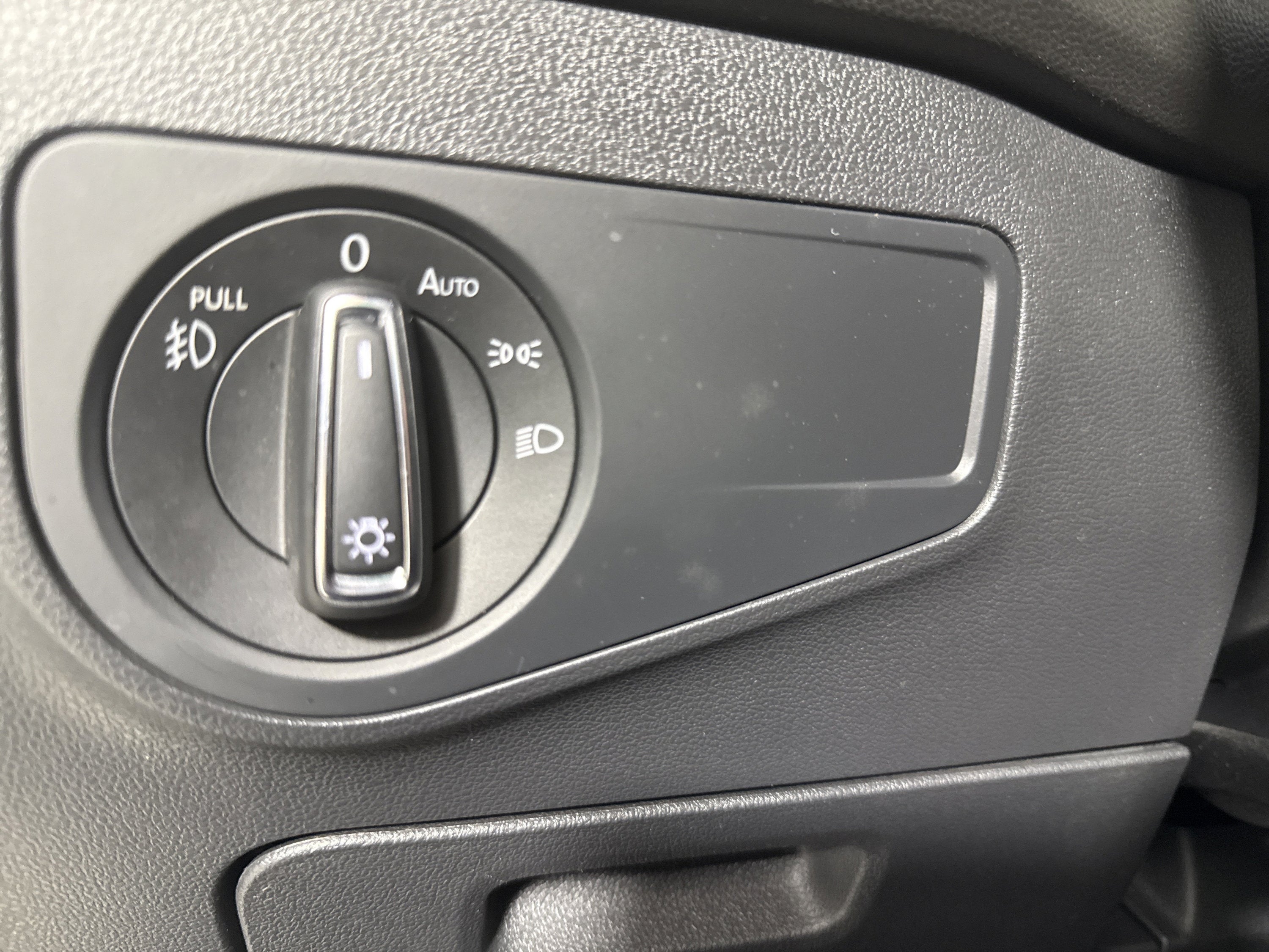 2019 Volkswagen Tiguan SEL R-Line