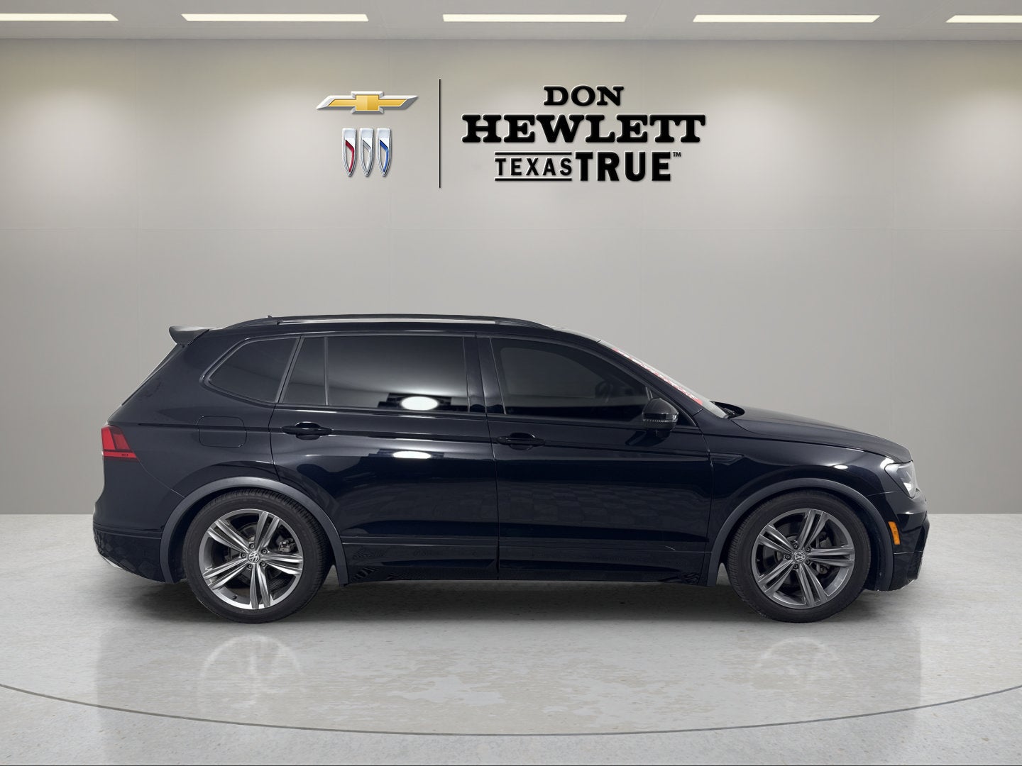 2019 Volkswagen Tiguan SEL R-Line