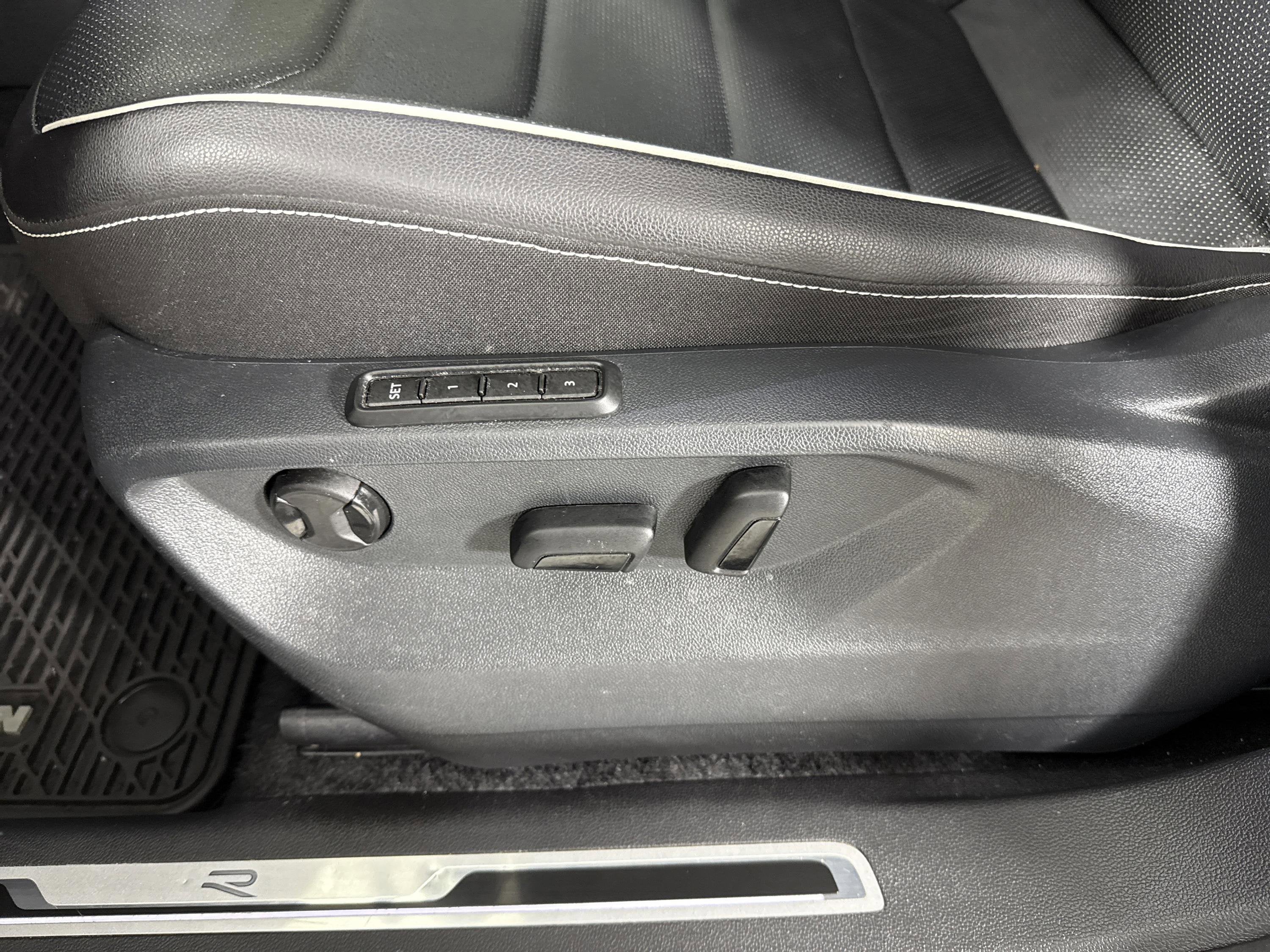 2024 Volkswagen Tiguan SEL R-Line