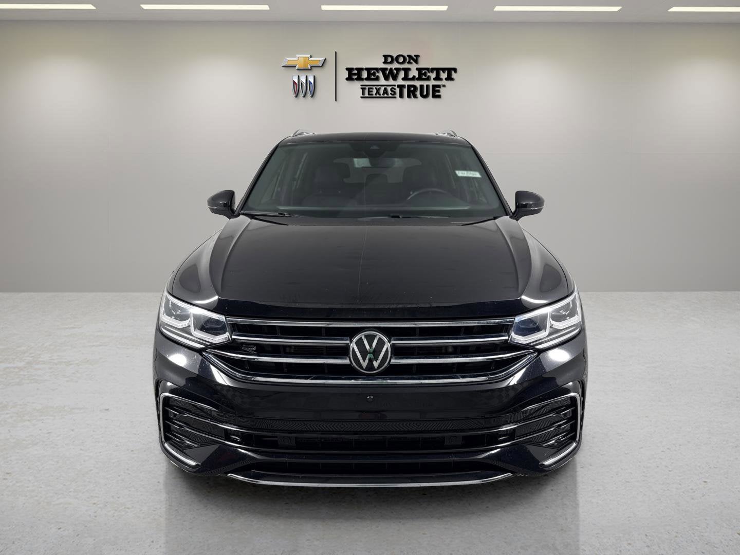 2024 Volkswagen Tiguan SEL R-Line