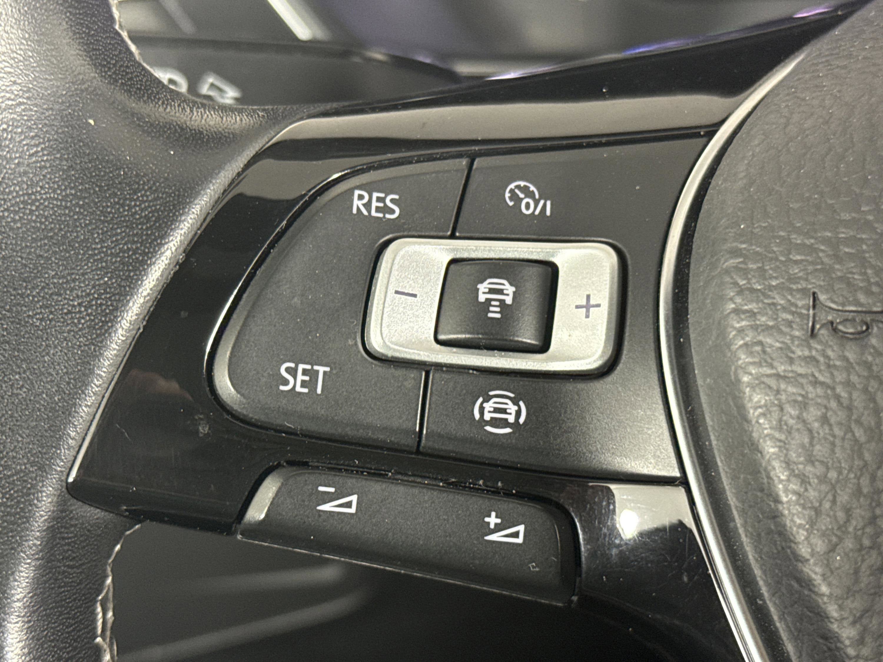 2021 Volkswagen Tiguan SEL Premium R-Line