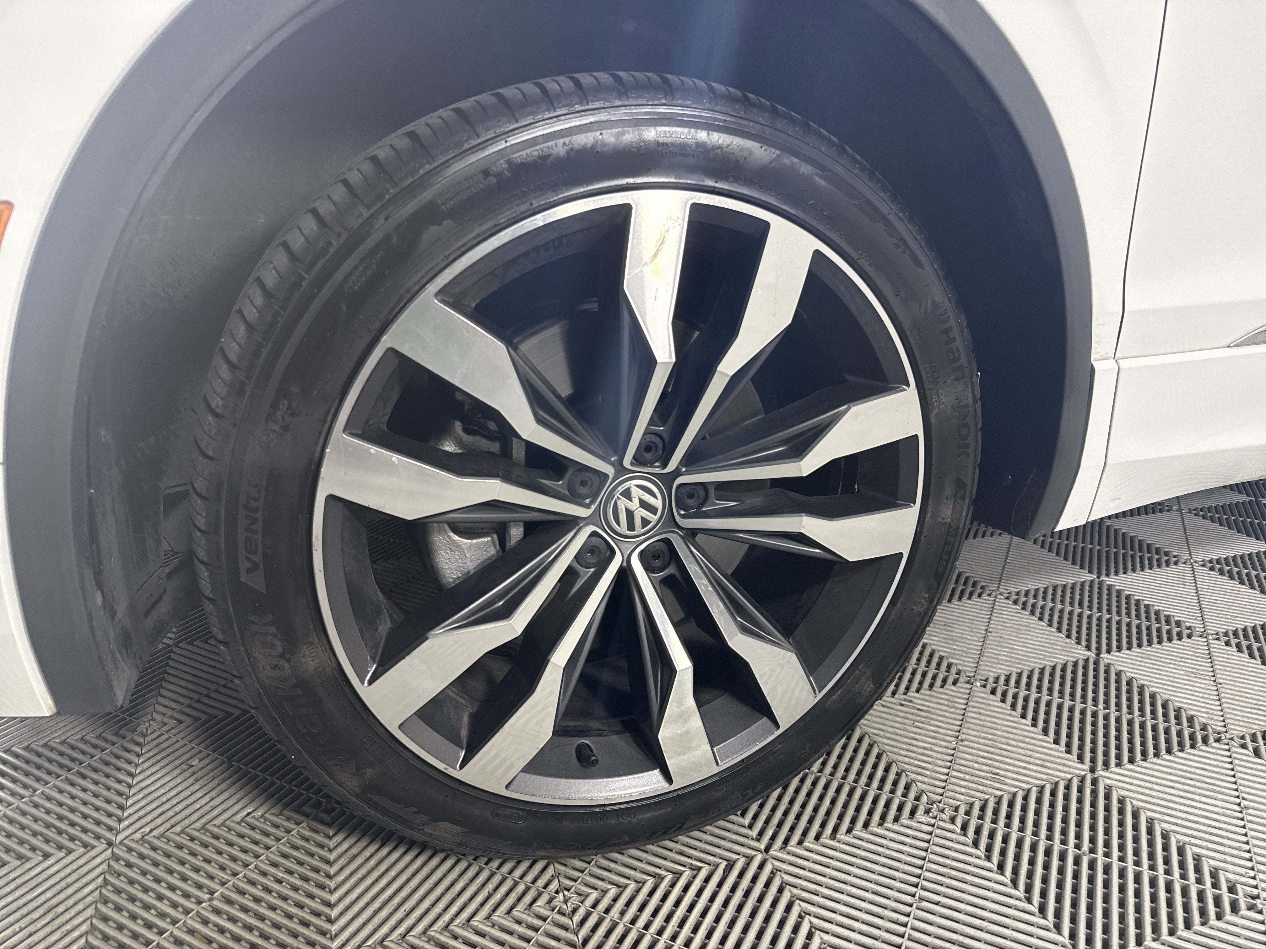 2021 Volkswagen Tiguan SEL Premium R-Line