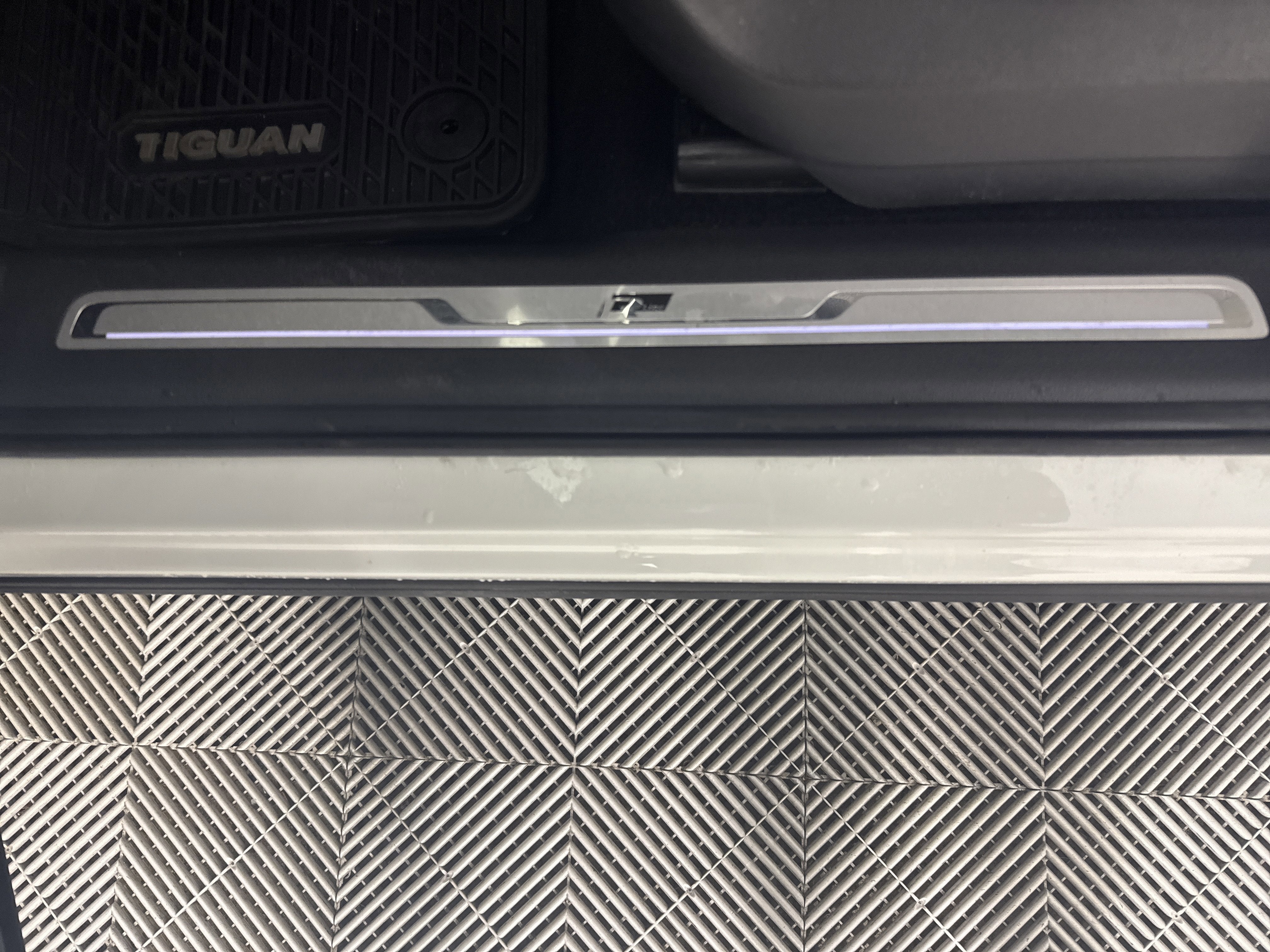 2021 Volkswagen Tiguan SEL Premium R-Line