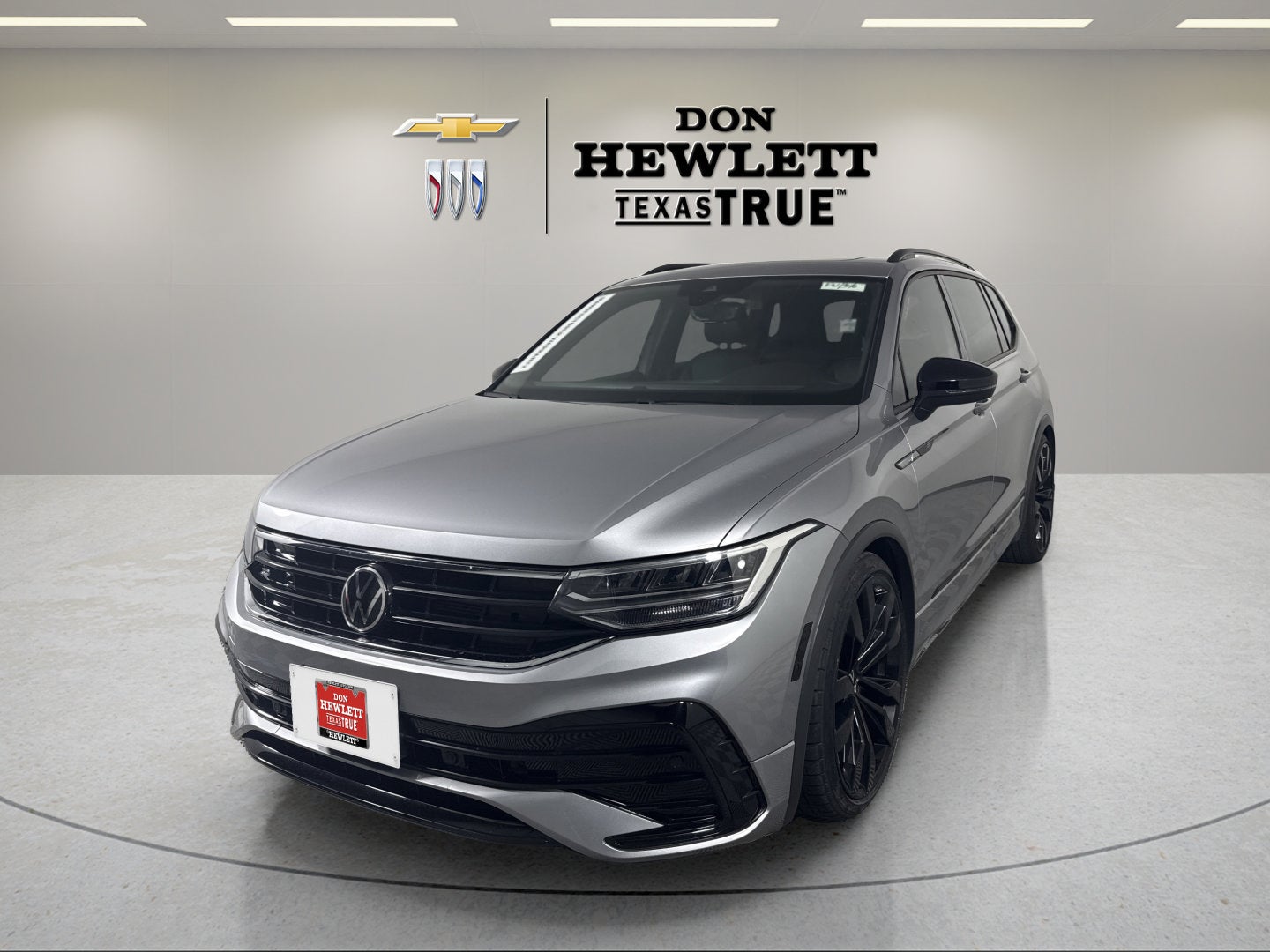 2023 Volkswagen Tiguan SE R-Line Black