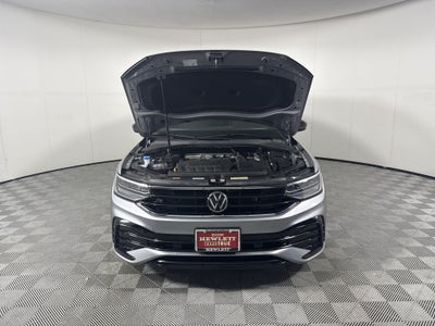 2023 Volkswagen Tiguan SE R-Line Black