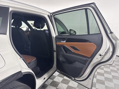 2025 Volkswagen Tiguan SEL R-Line