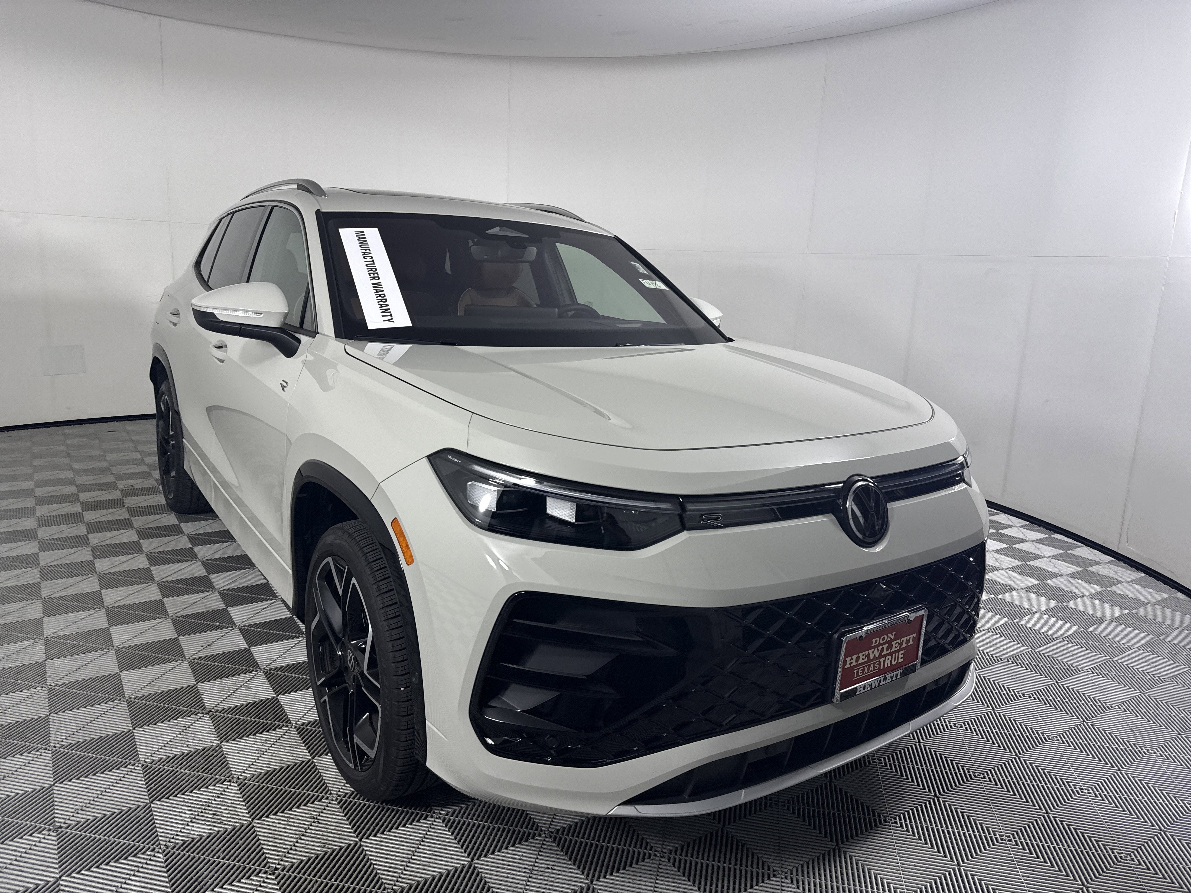 2025 Volkswagen Tiguan SEL R-Line