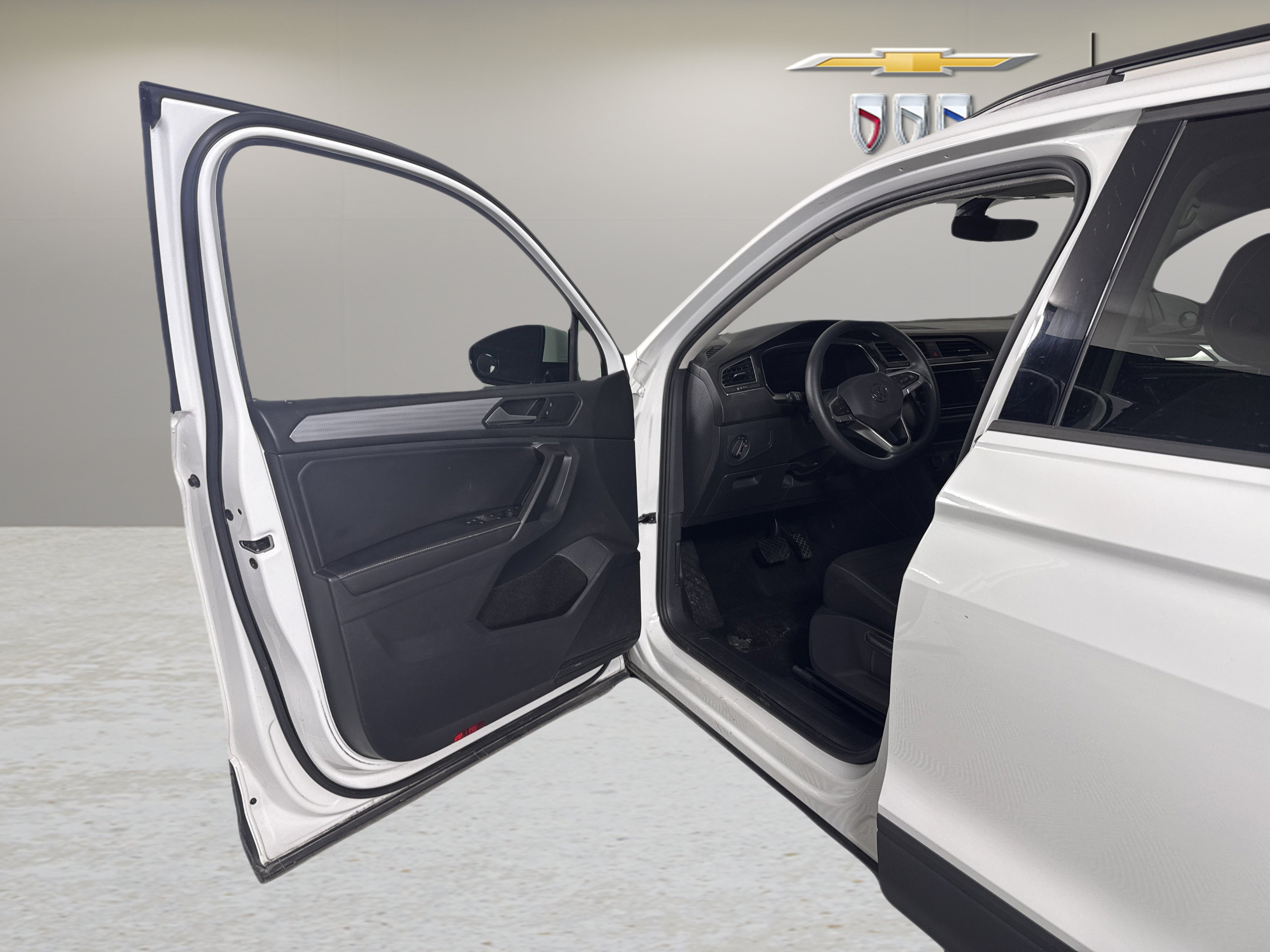 2023 Volkswagen Tiguan S