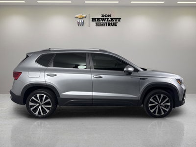 2022 Volkswagen Taos SE