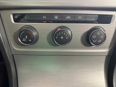 2017 Volkswagen Golf S