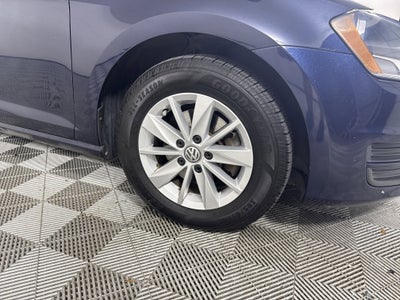 2017 Volkswagen Golf S