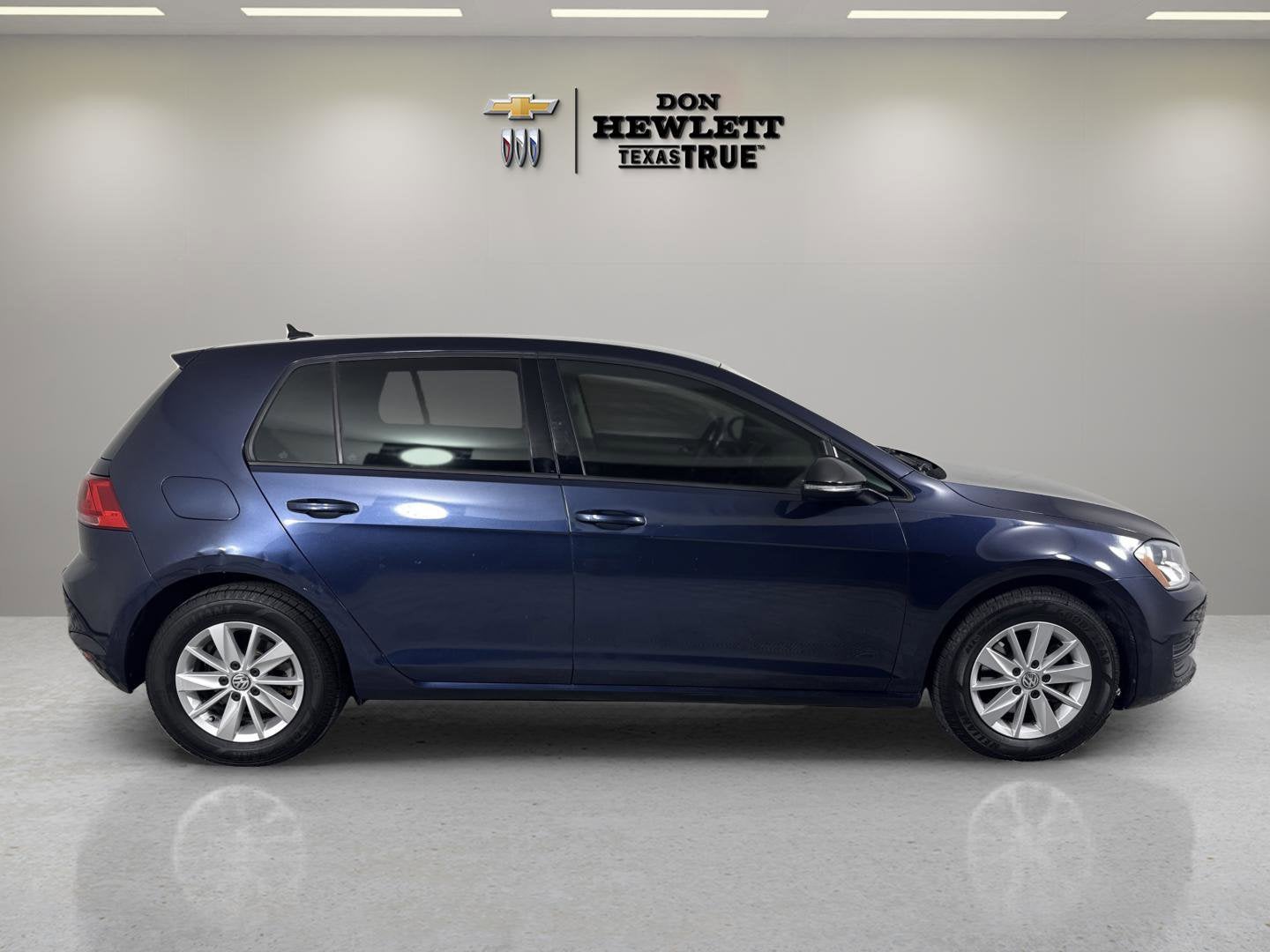 2017 Volkswagen Golf S