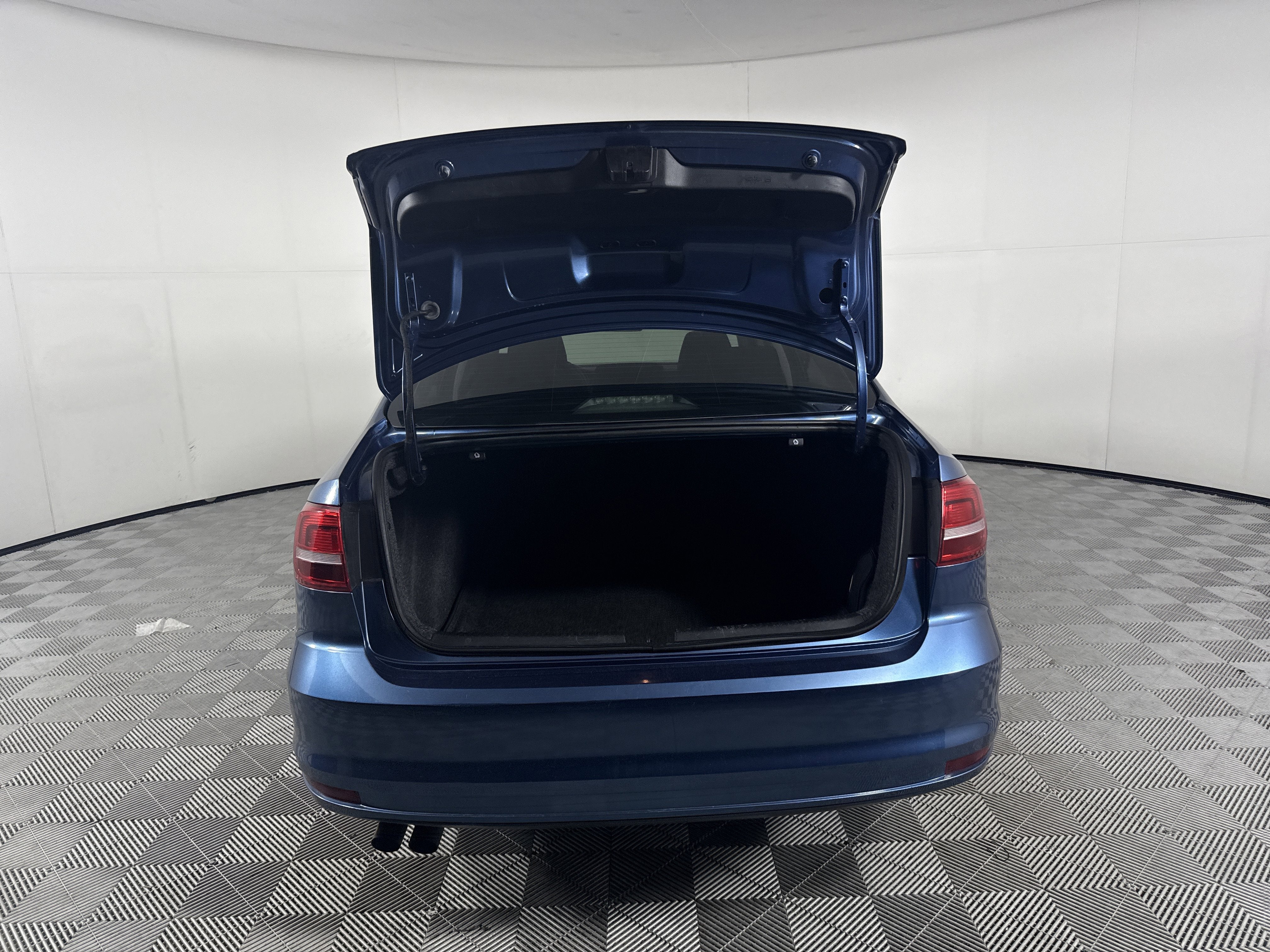 2015 Volkswagen Jetta 2.0L S