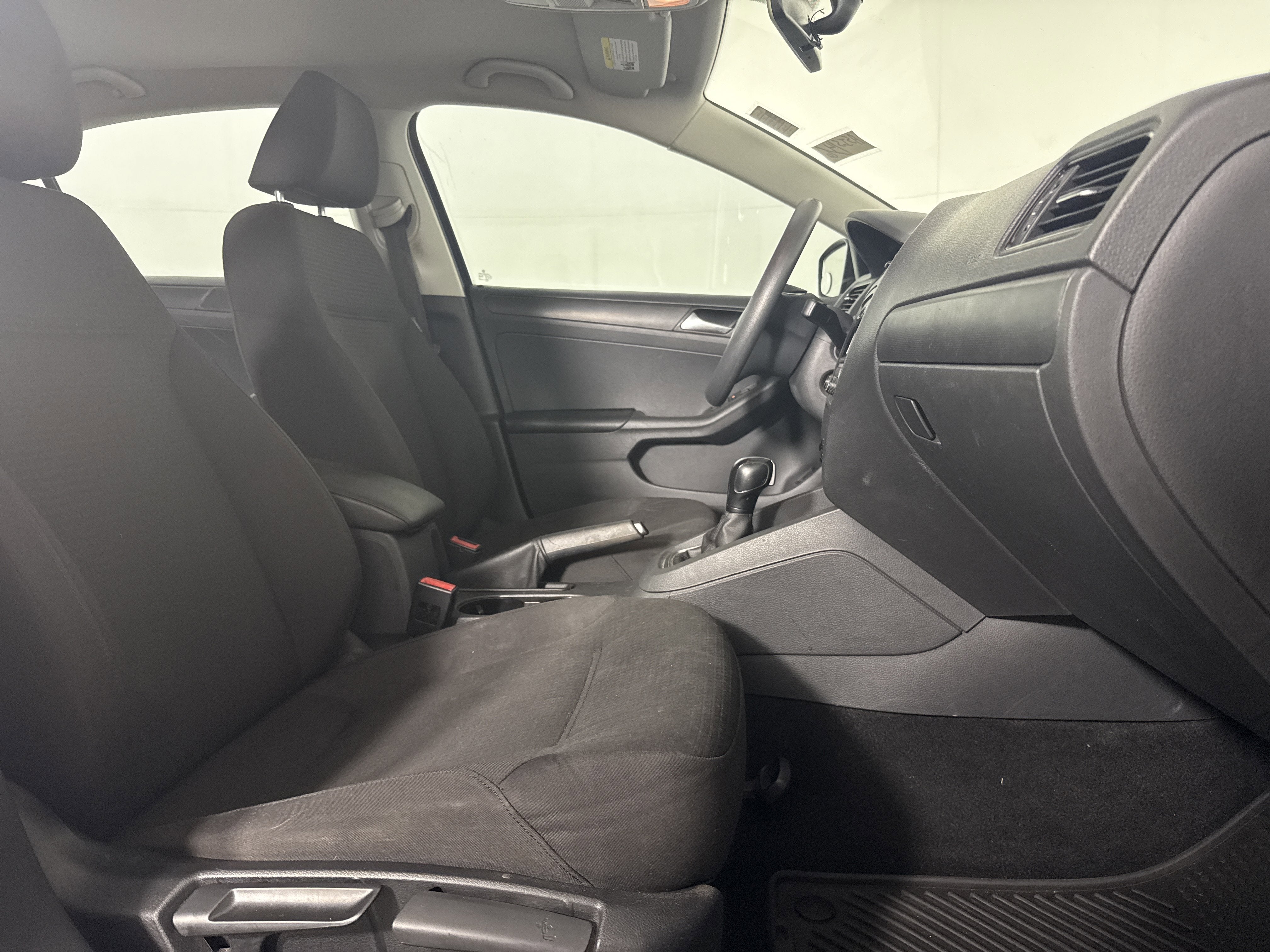 2015 Volkswagen Jetta 2.0L S