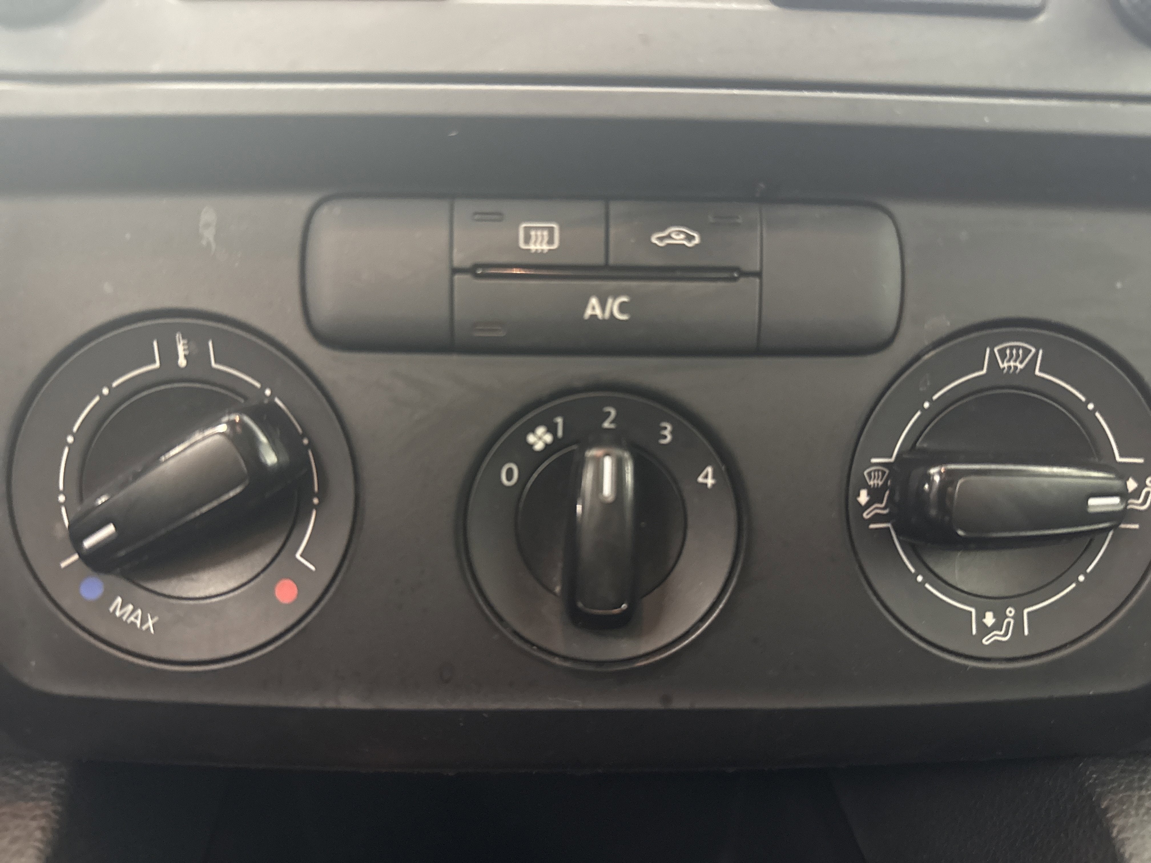 2015 Volkswagen Jetta 2.0L S