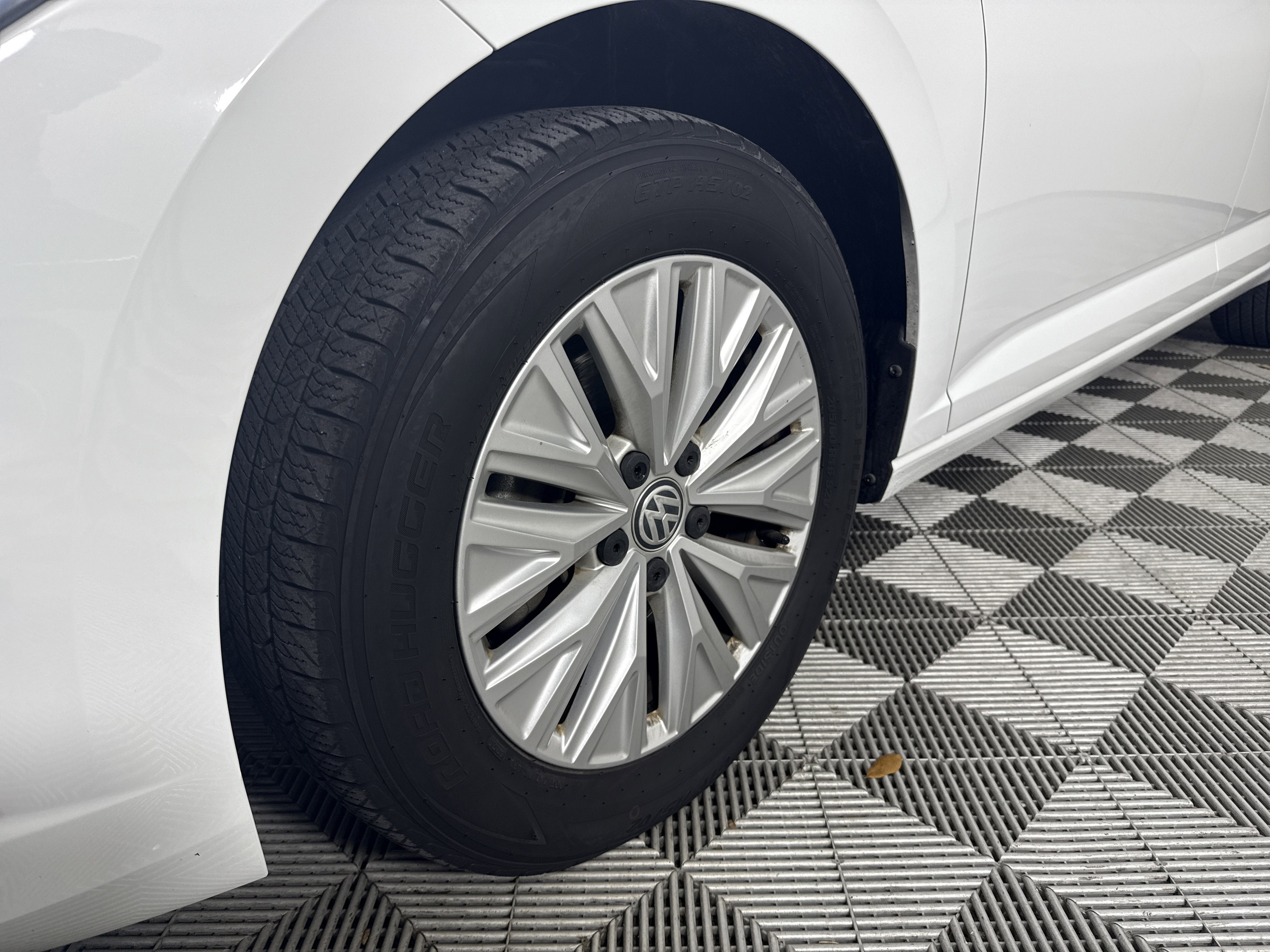 2019 Volkswagen Jetta Base