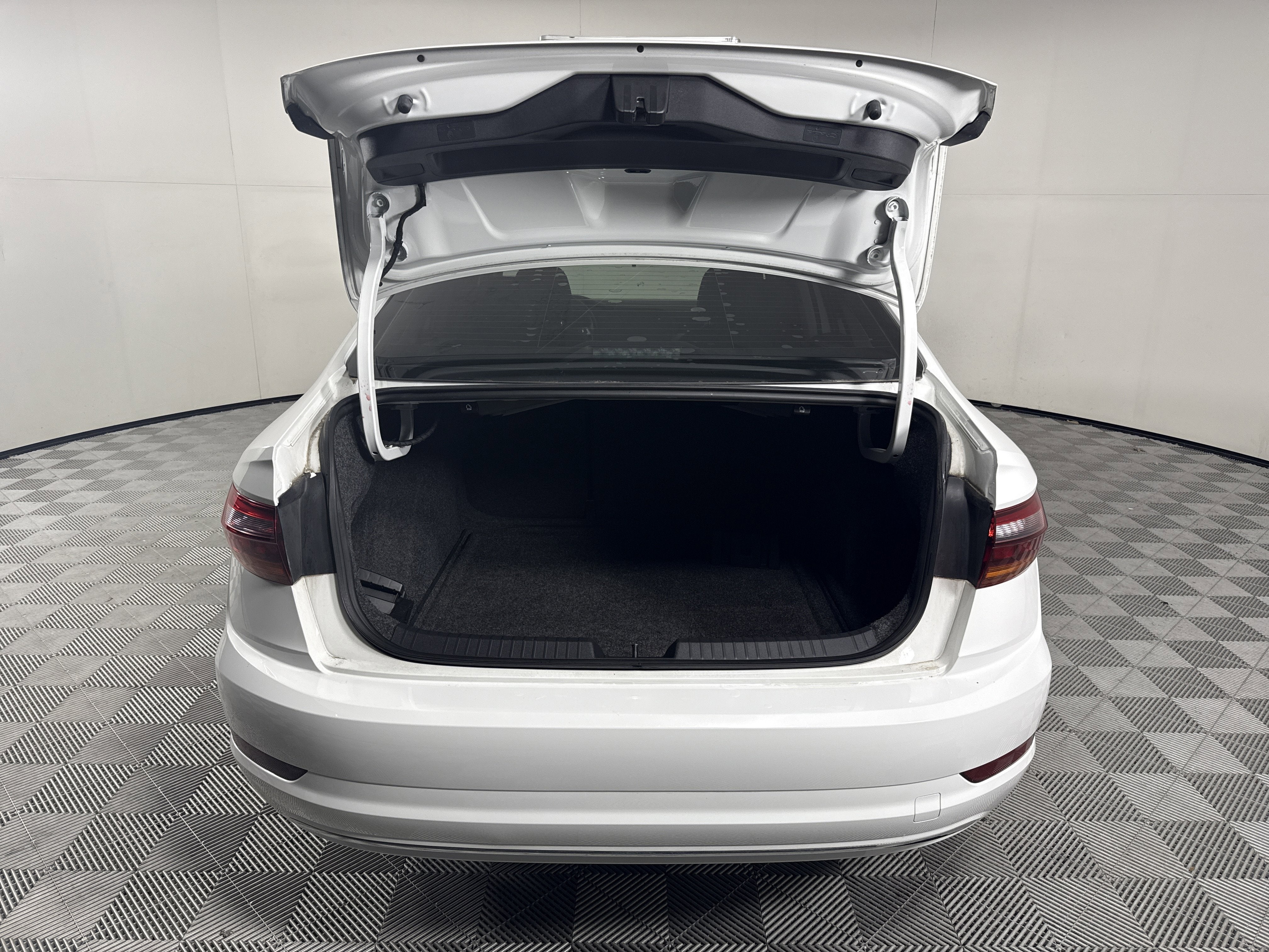 2019 Volkswagen Jetta Base