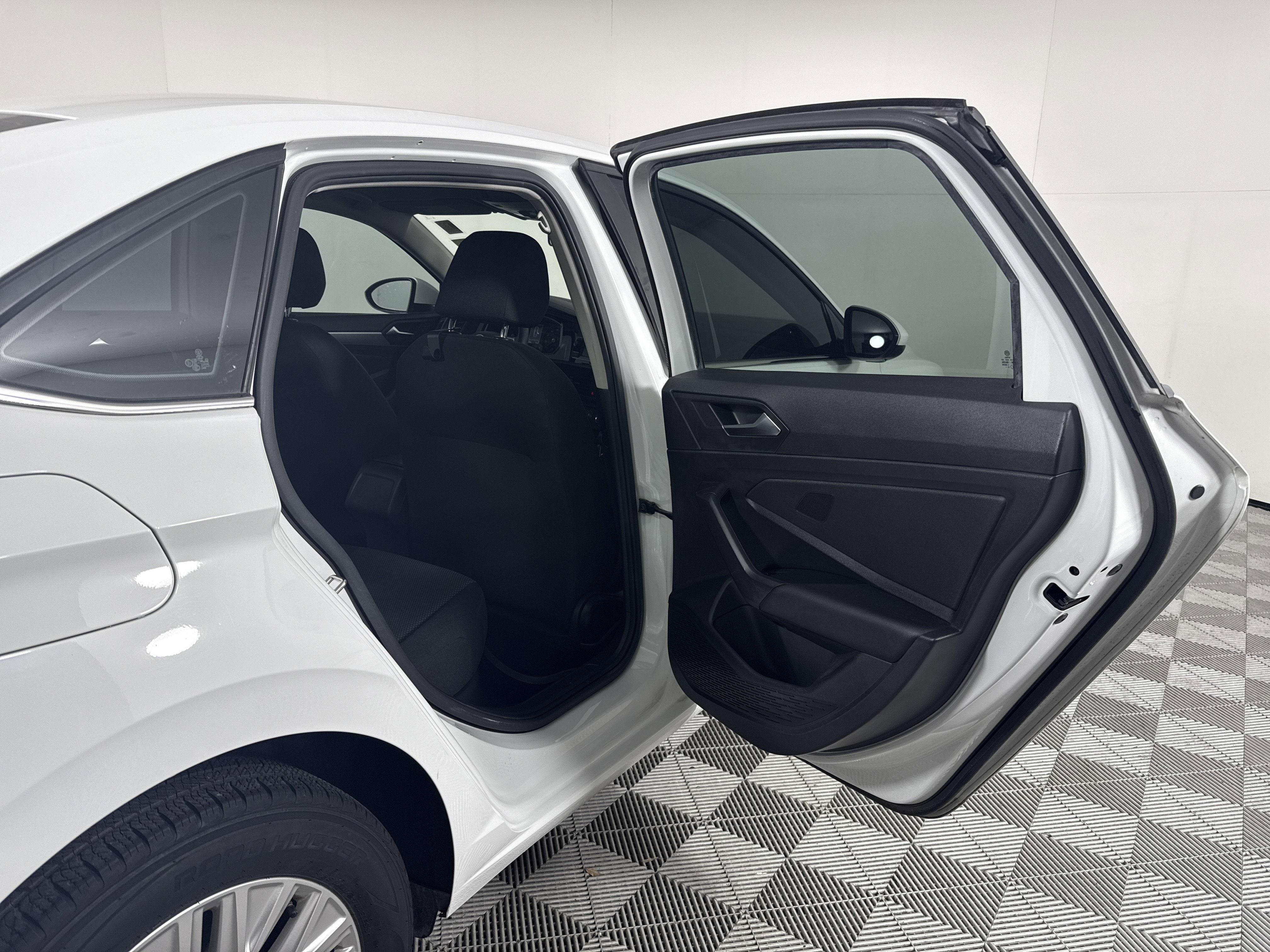 2019 Volkswagen Jetta Base