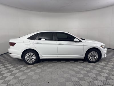 2019 Volkswagen Jetta Base