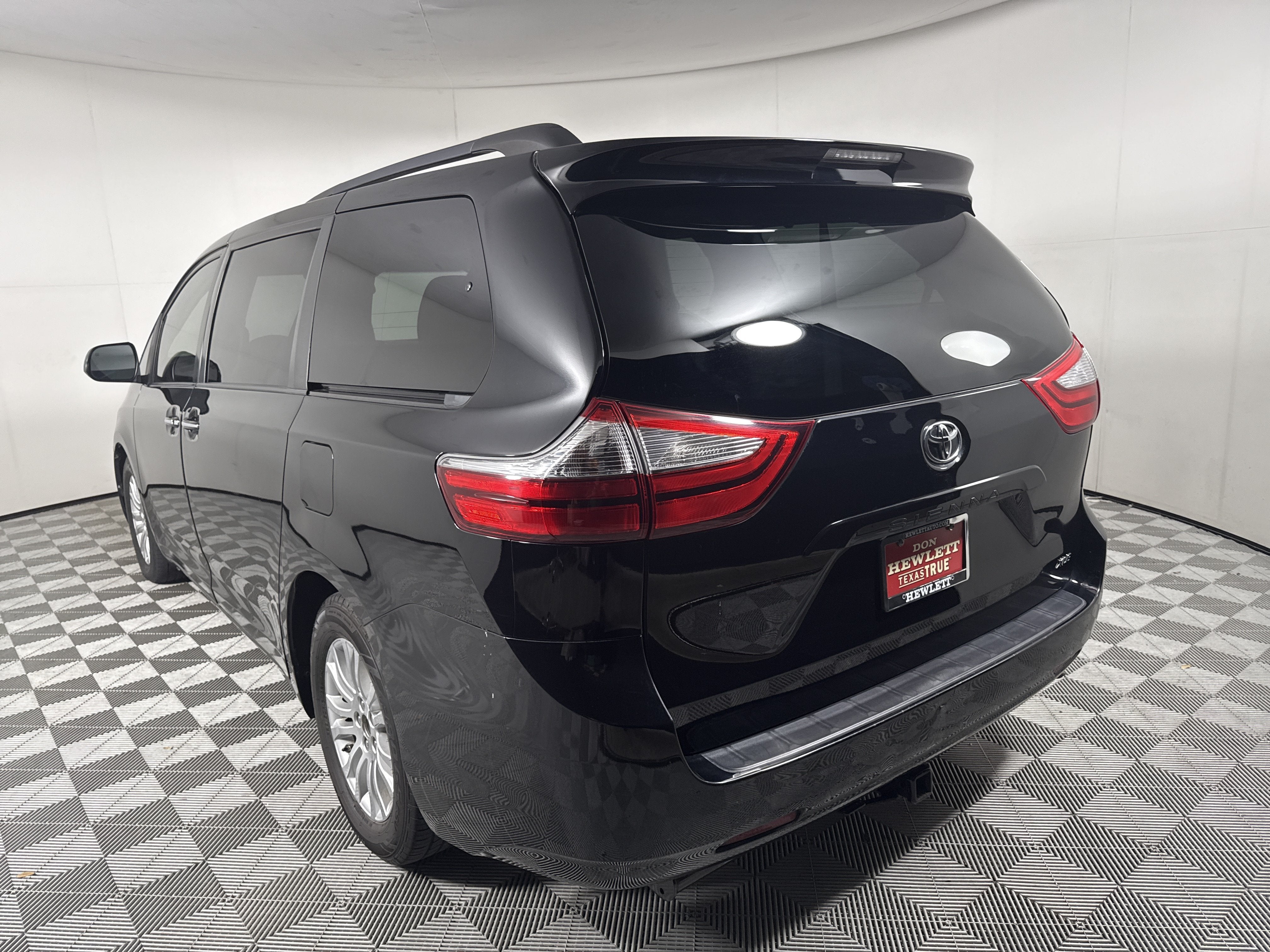 2015 Toyota Sienna XLE