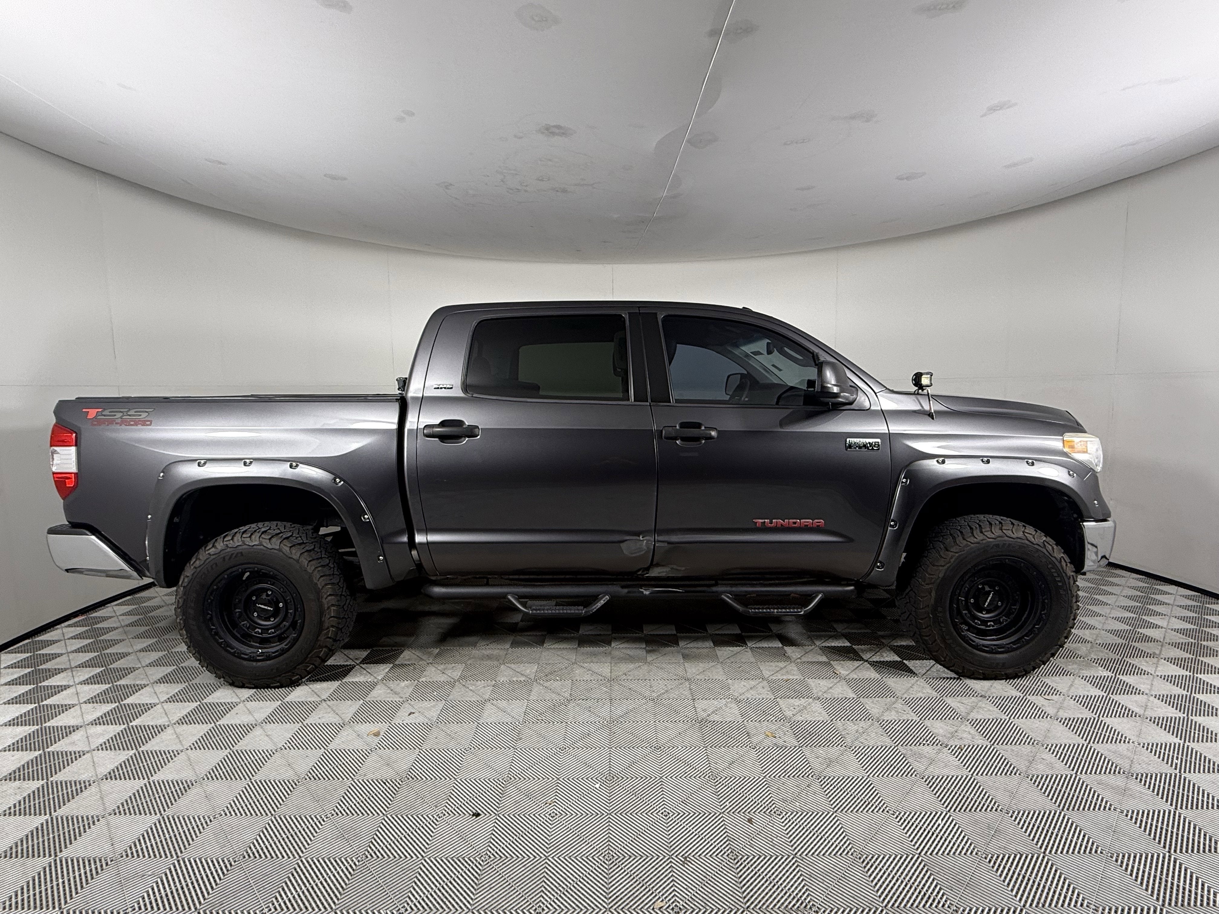 2015 Toyota Tundra 4WD Truck SR5