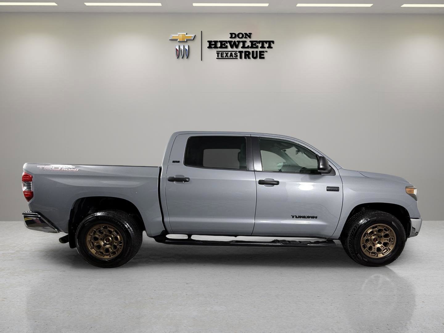 2021 Toyota Tundra 2WD SR5