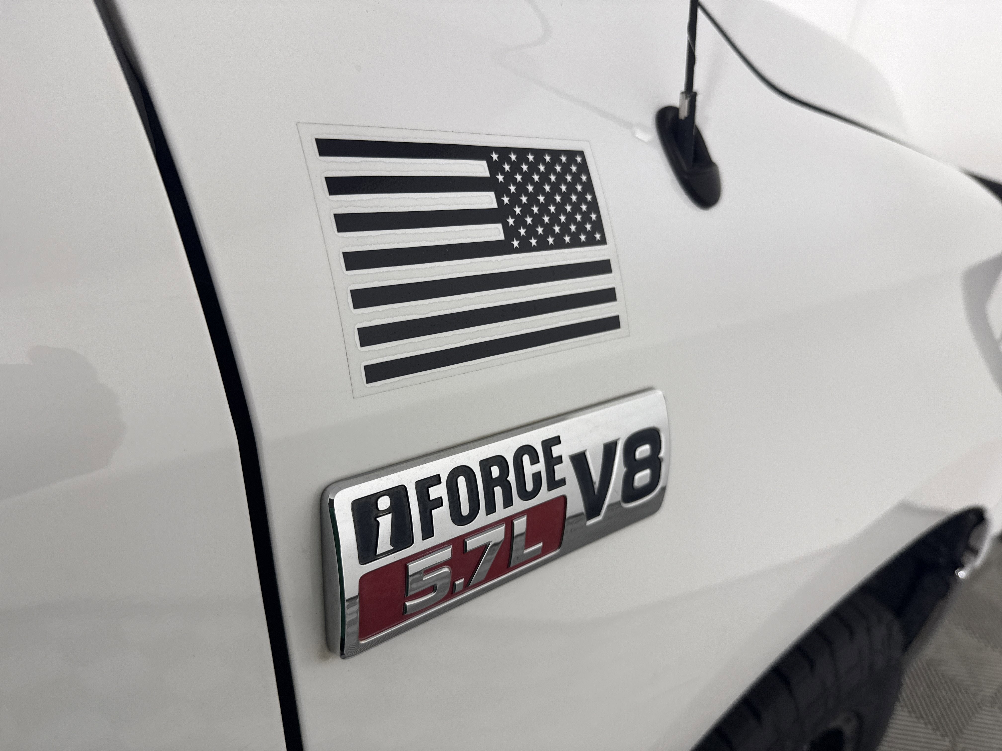 2013 Toyota Tundra 4WD Truck GRADE