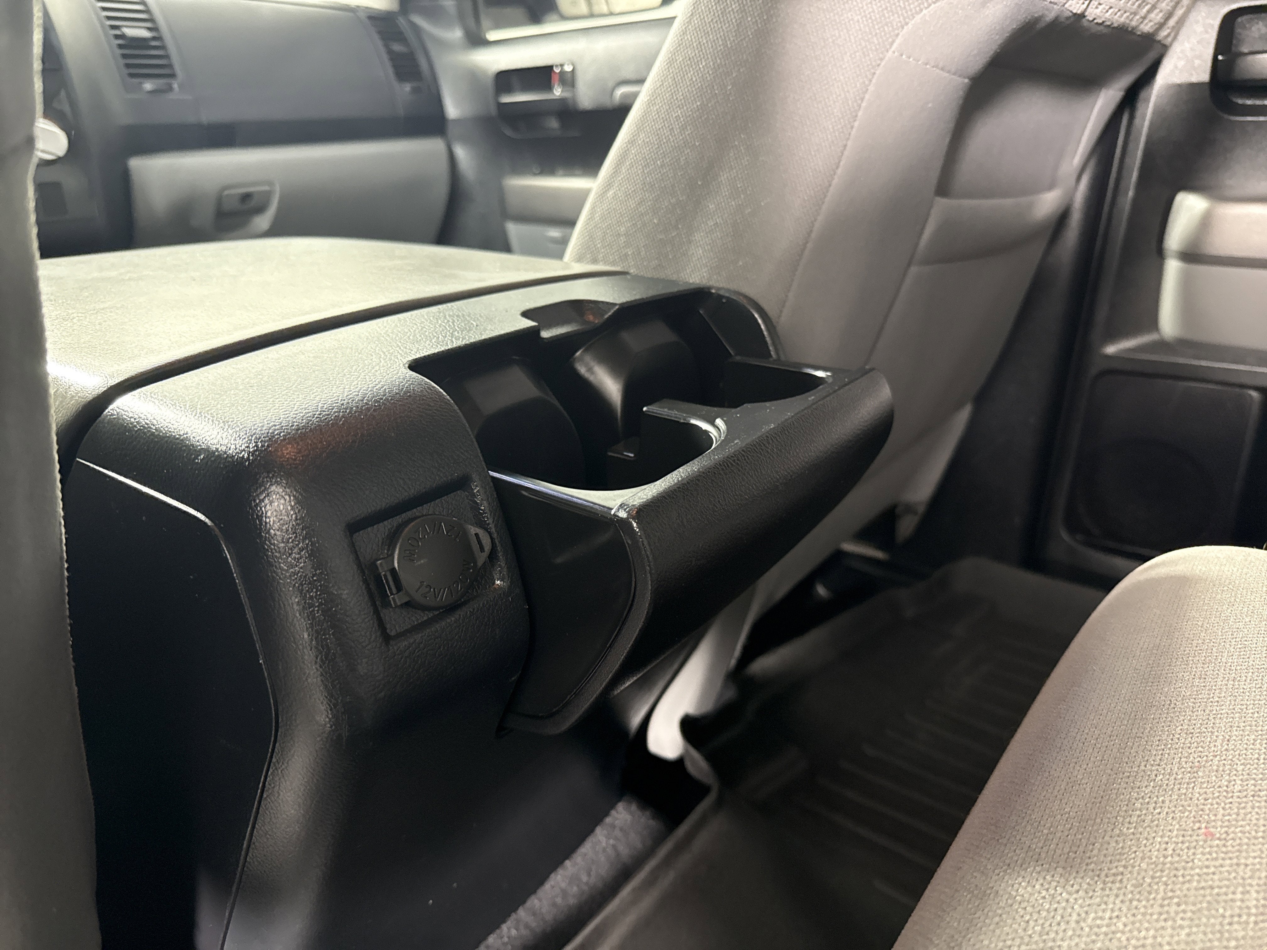 2013 Toyota Tundra 4WD Truck GRADE