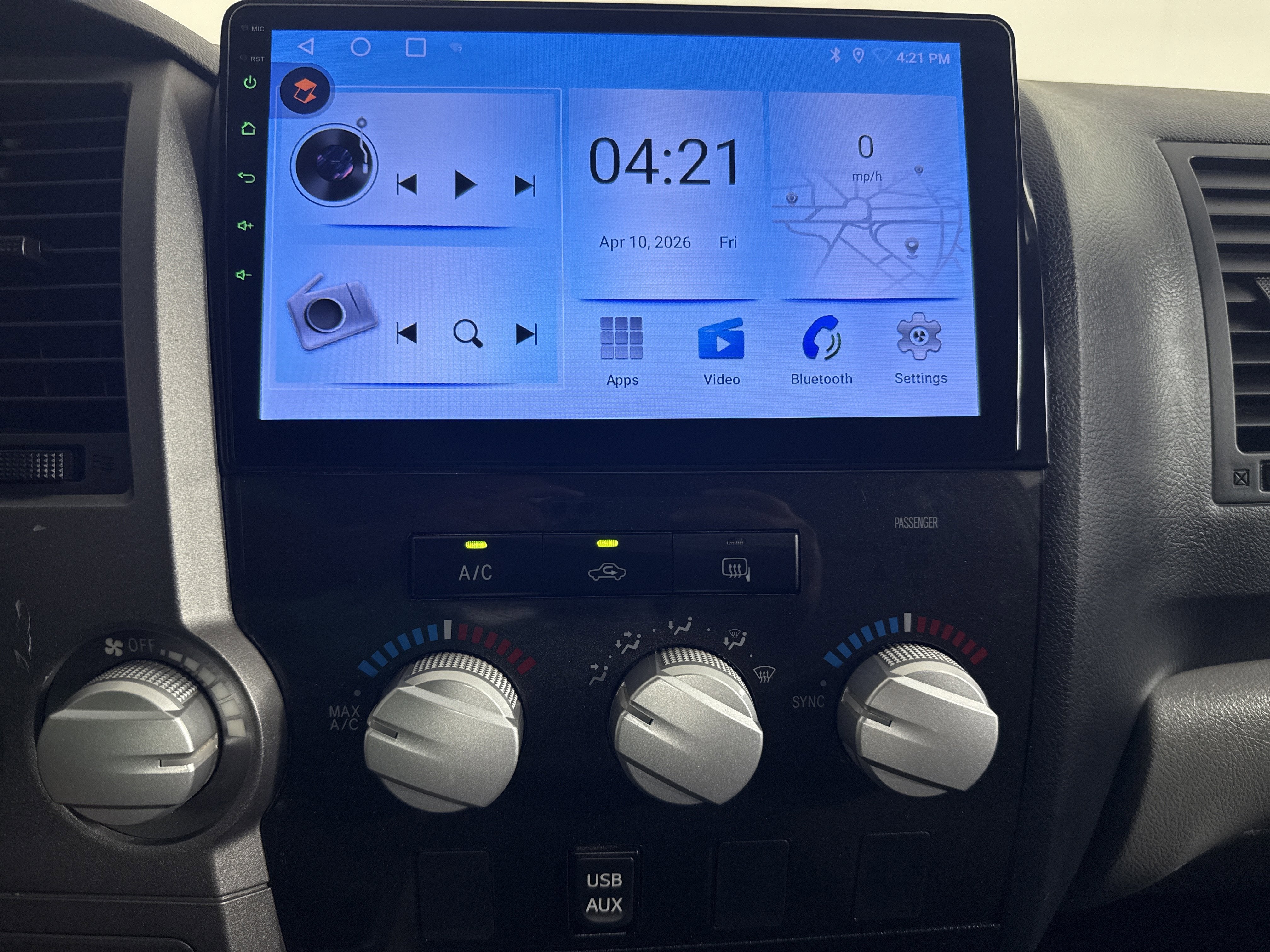 2013 Toyota Tundra 4WD Truck GRADE